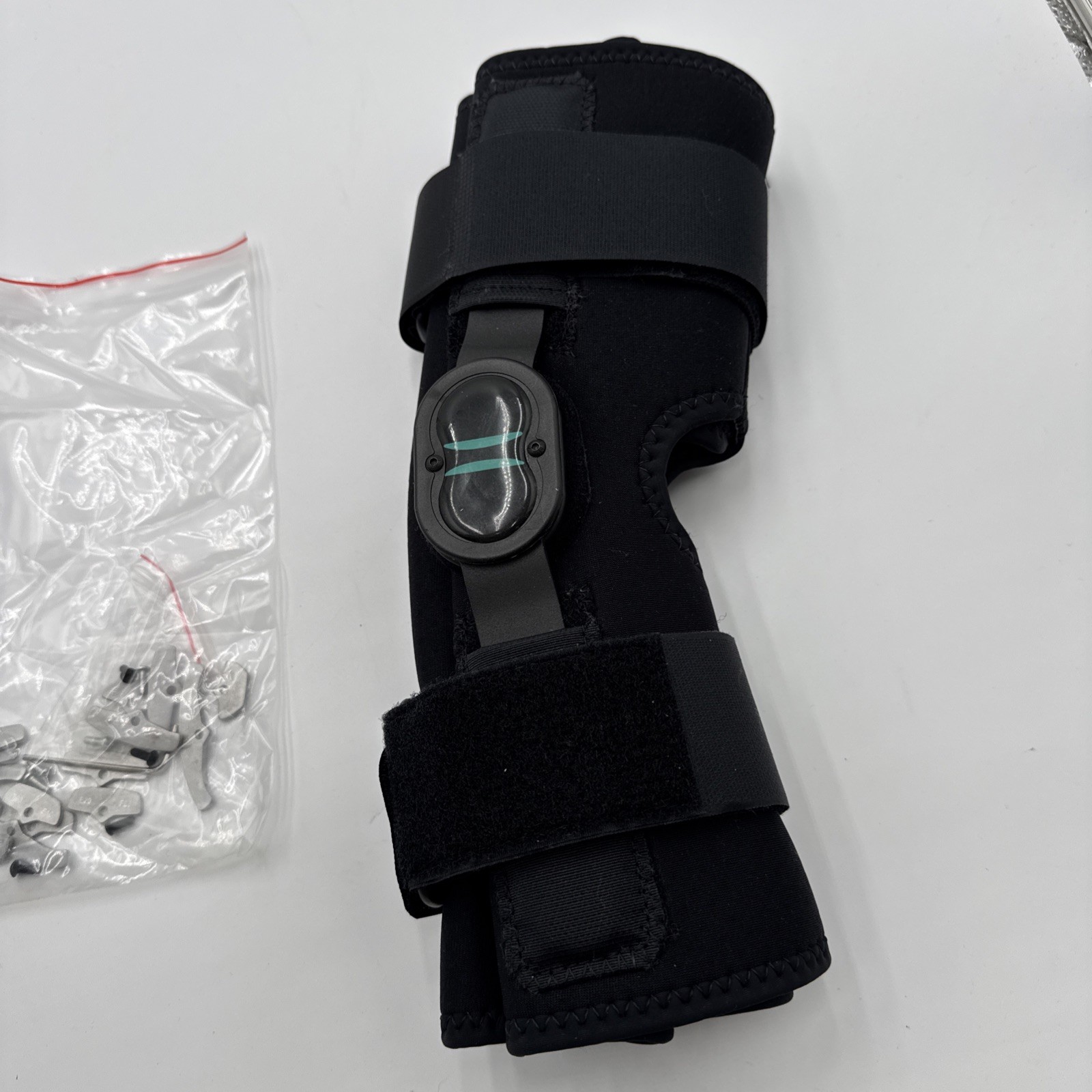 Hely & Weber Knapp Hinged Knee Brace Anterior Closure Large Short Model 5646 EUC