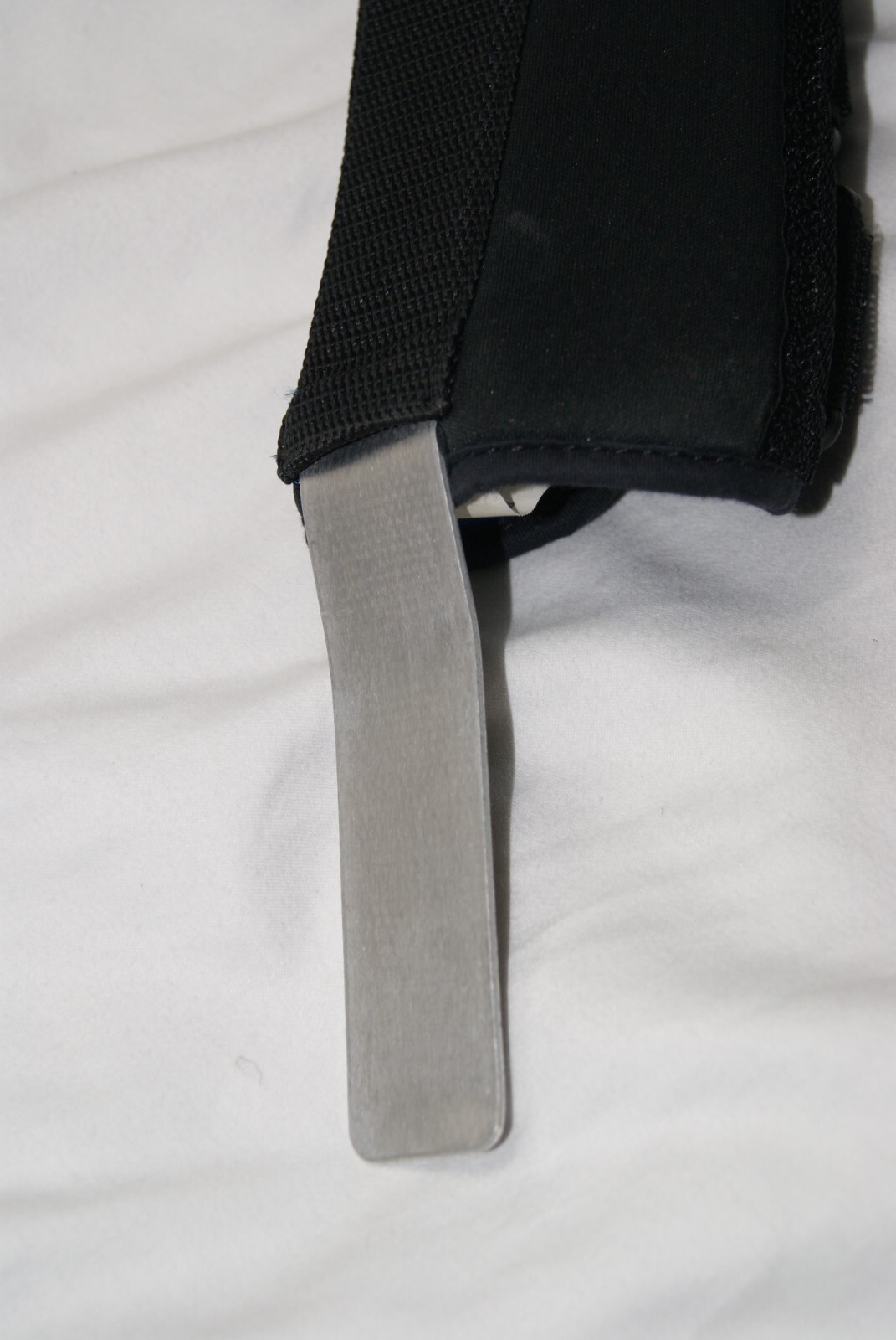 donjoy wrist brace right small w/ metal insert black