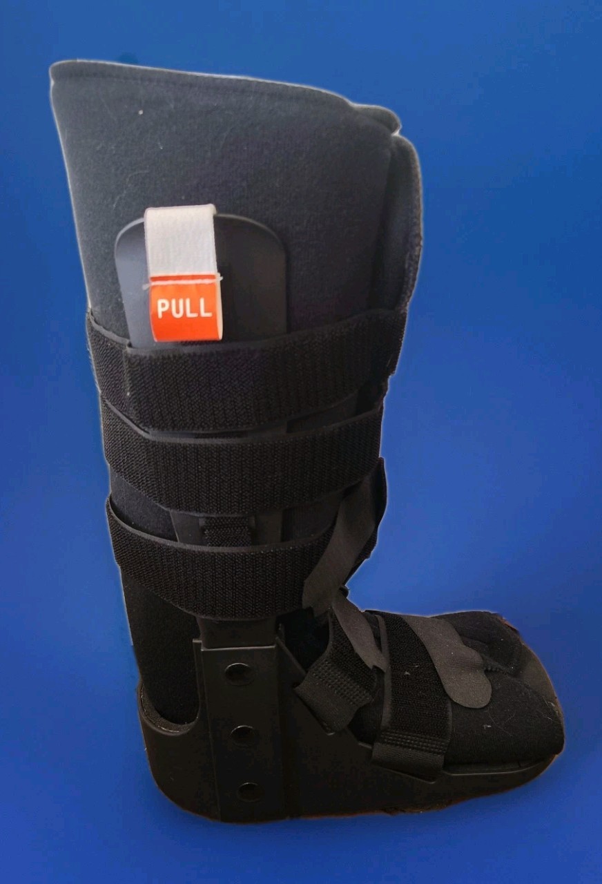 Ankle Medical Boot Walking Cast Foot Injury Brace Small Deroyal