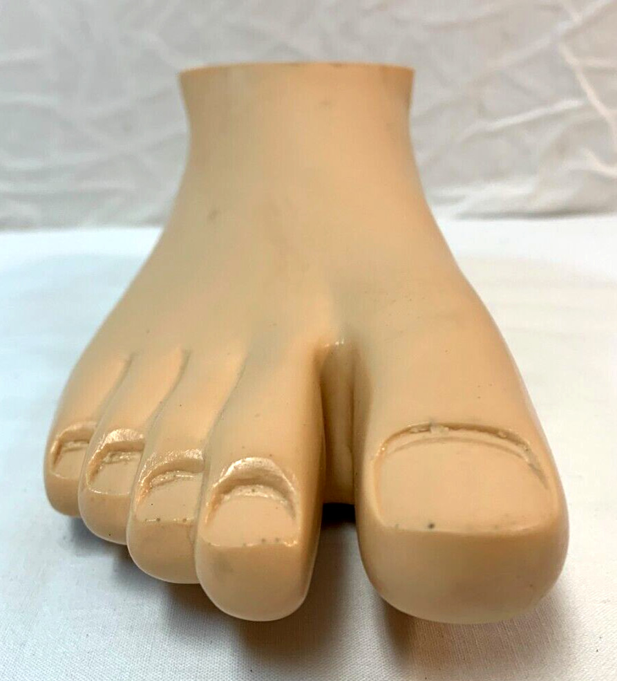 RIGHT Prosthetic Foot Shell with Sandal Toe ~ Size 29