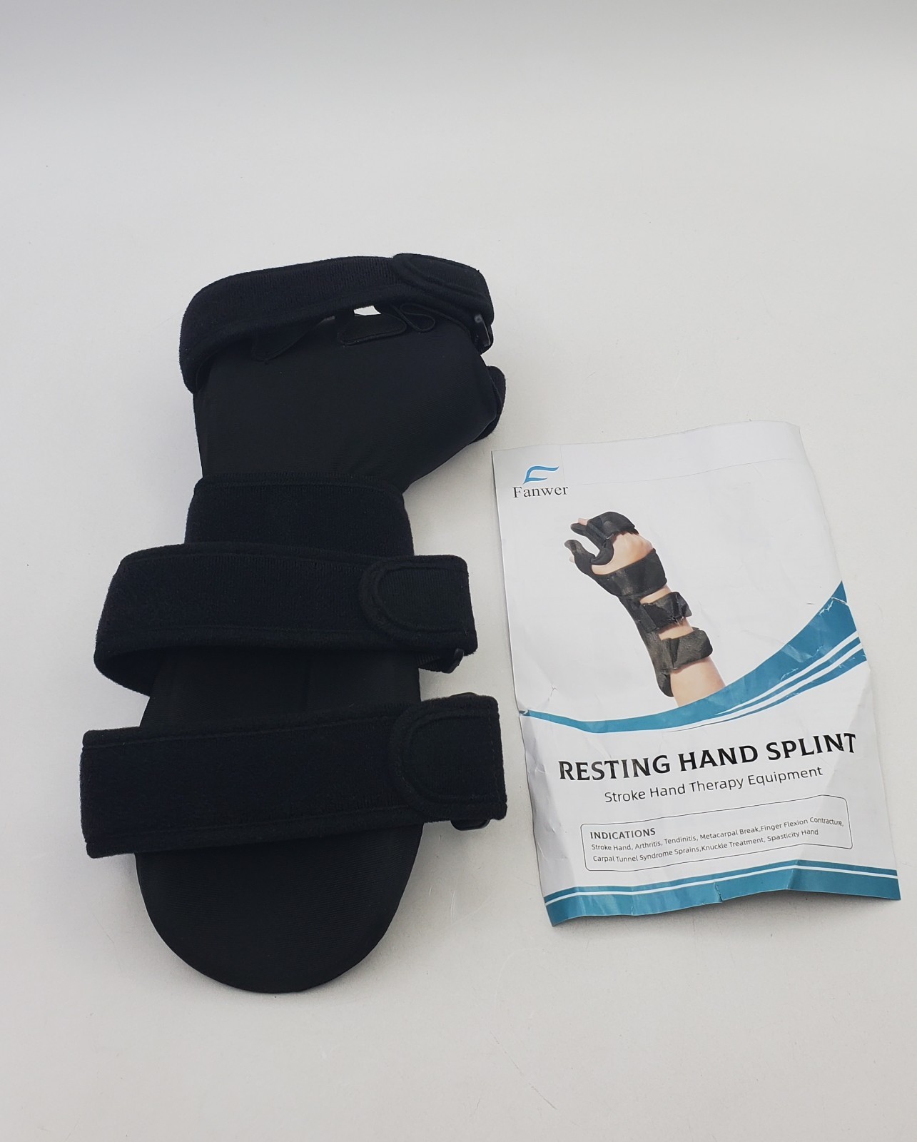 Fanwer Resting Hand Splint With Finger Separator Size M (LEFT)