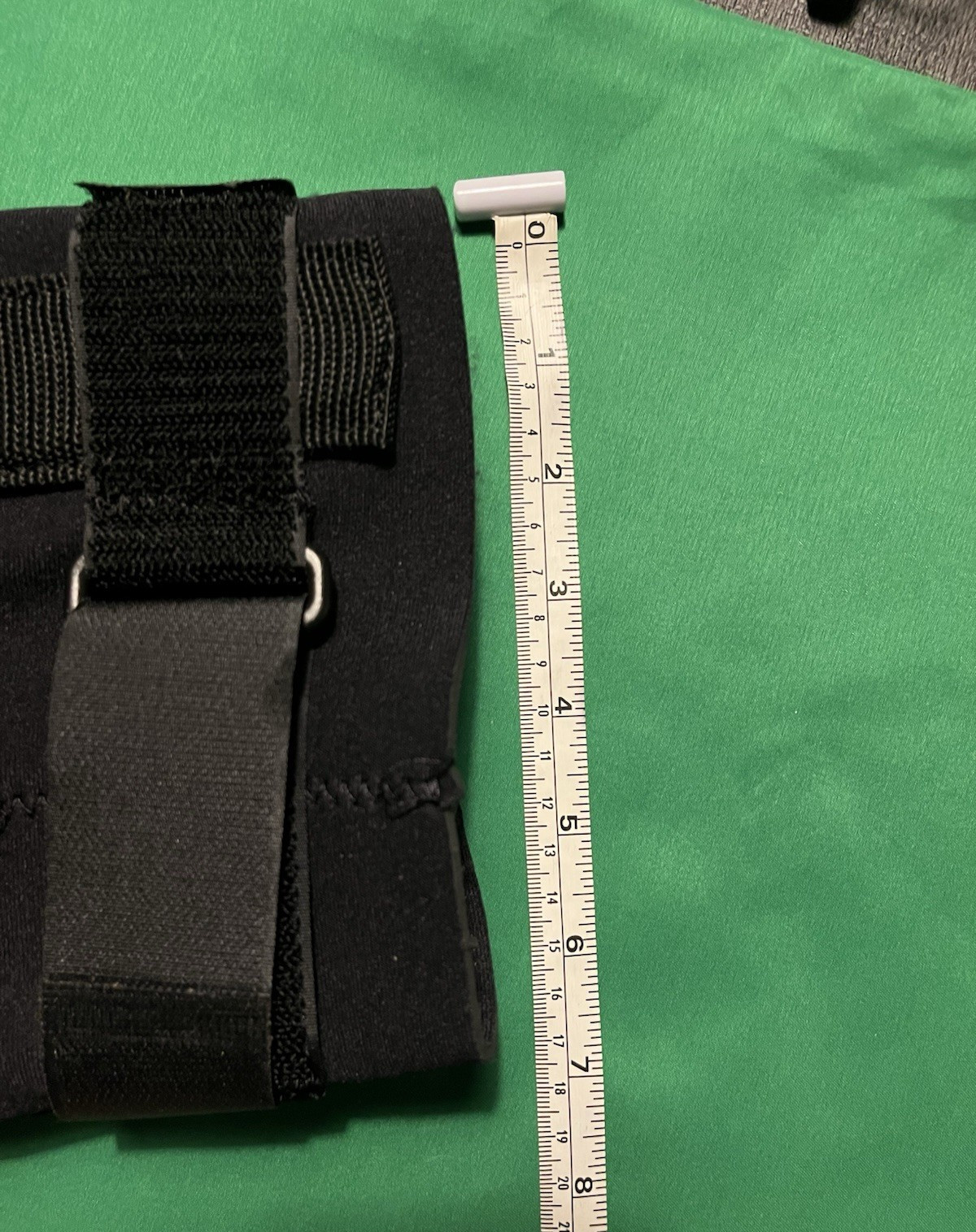 ACE ADJ Leg KNEE BRACE Pad w/Dual Metal Side Stabilizers and Adjustable Straps