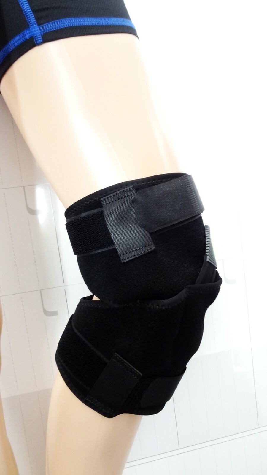 DISUPPO Knee Brace Support Adjustable Open Patella Tears Swelling Relief Sz. L