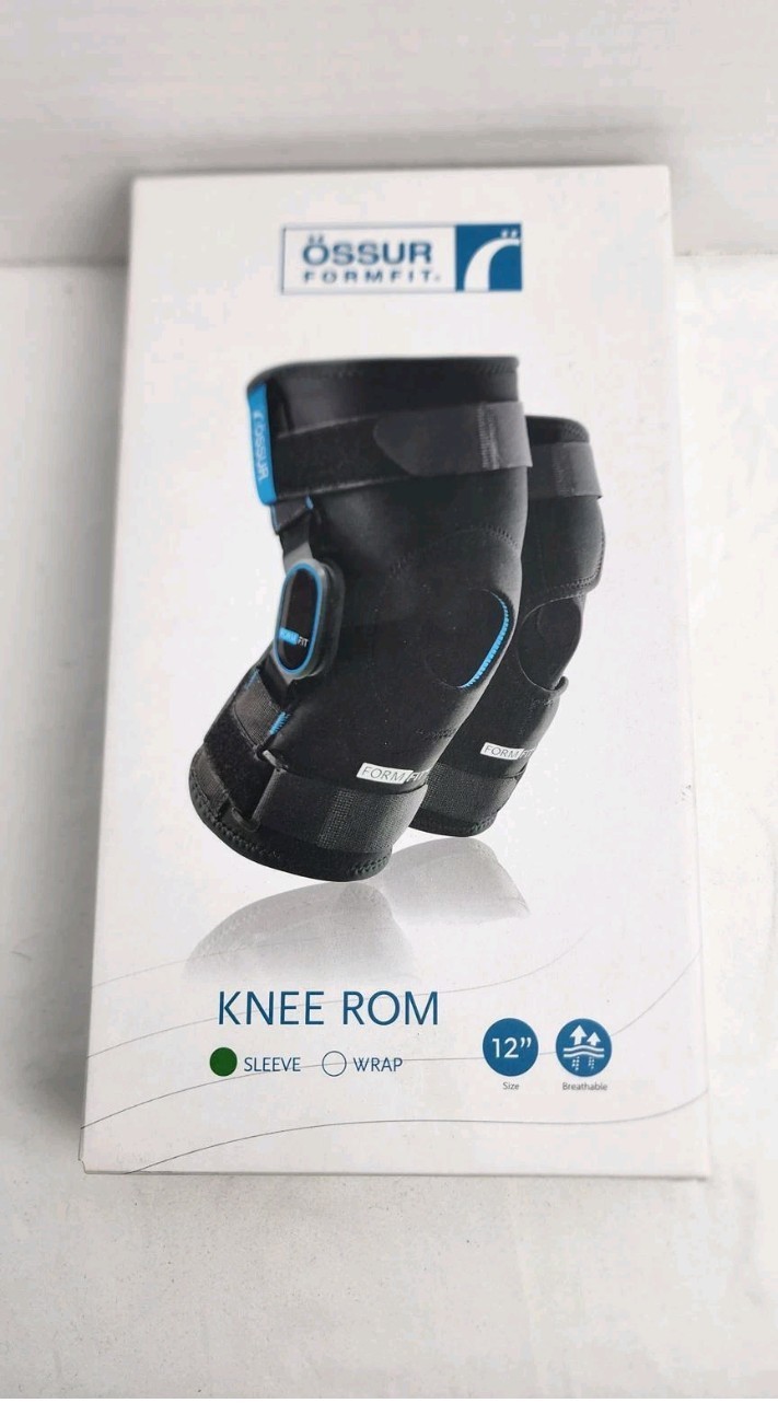 Ossur Formfit Knee Rom Knee Sleeve – 12 in, New Open Box, Black