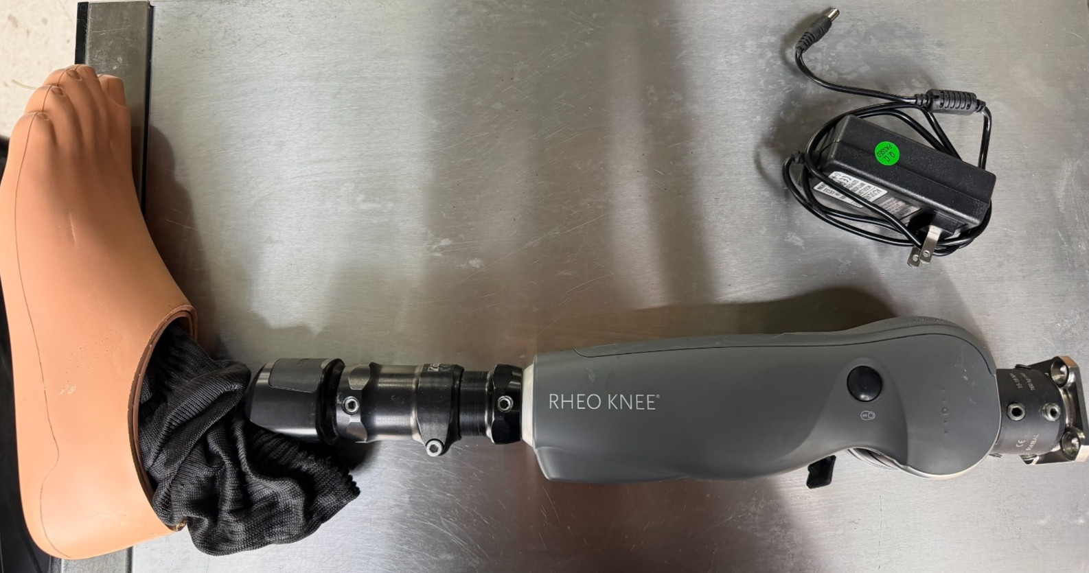 Ossur Rheo Knee 2019 Prosthetic Knee with 26L Prosthetic foot and charger