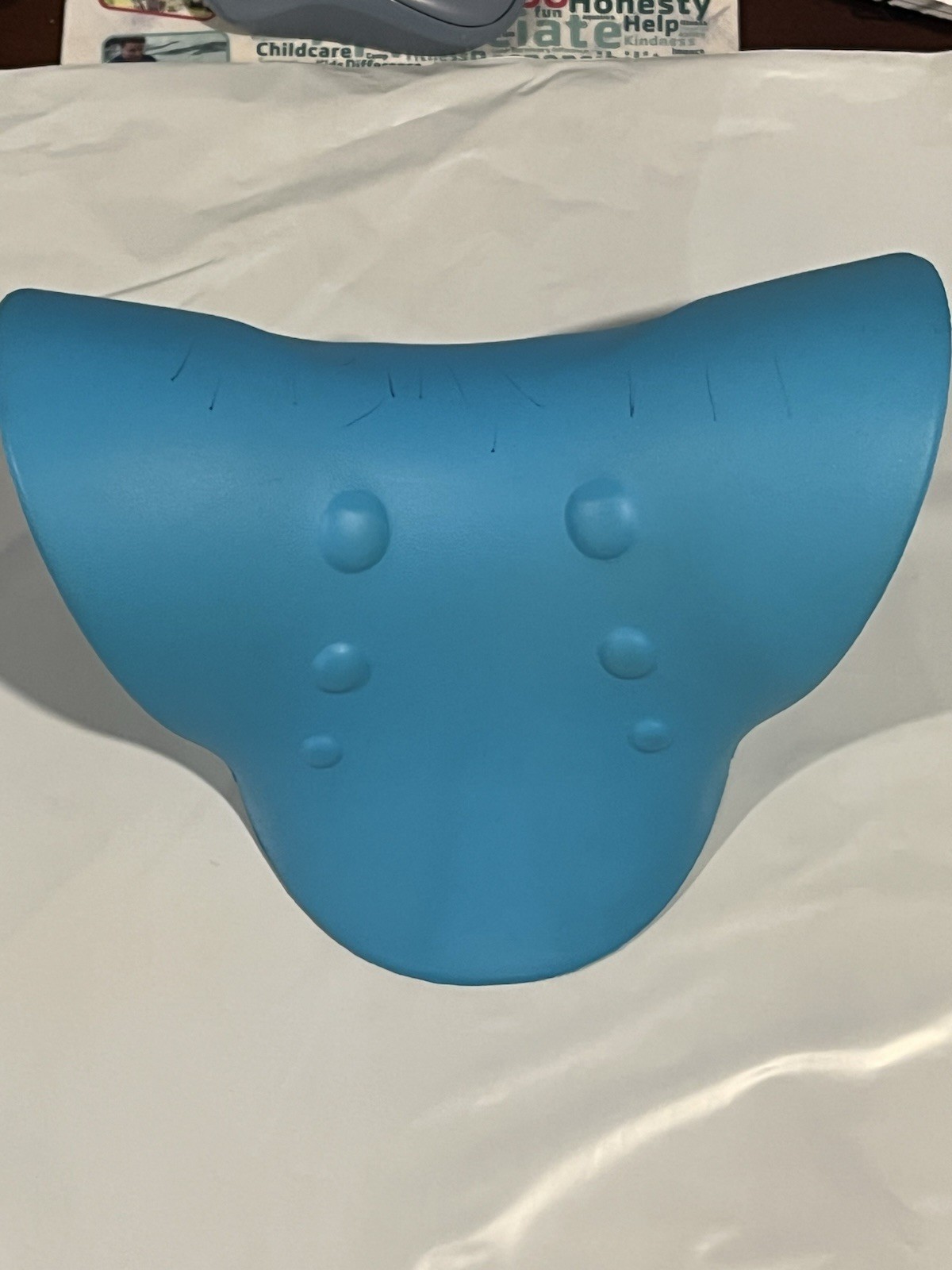 Neck Cloud Cervical Neck Stretcher Pillow Traction Device Pain Relief Massage