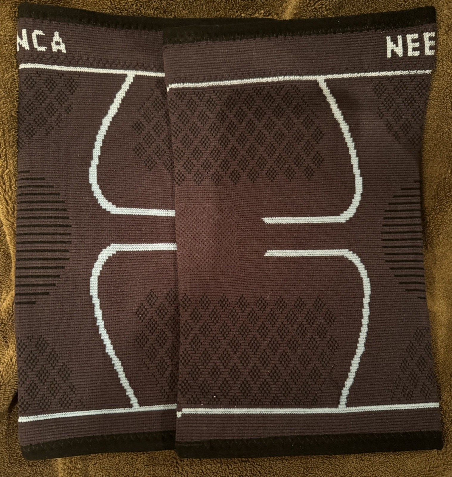 NEENCA Professional Knee Brace Compression Sleeve Black Size Medium