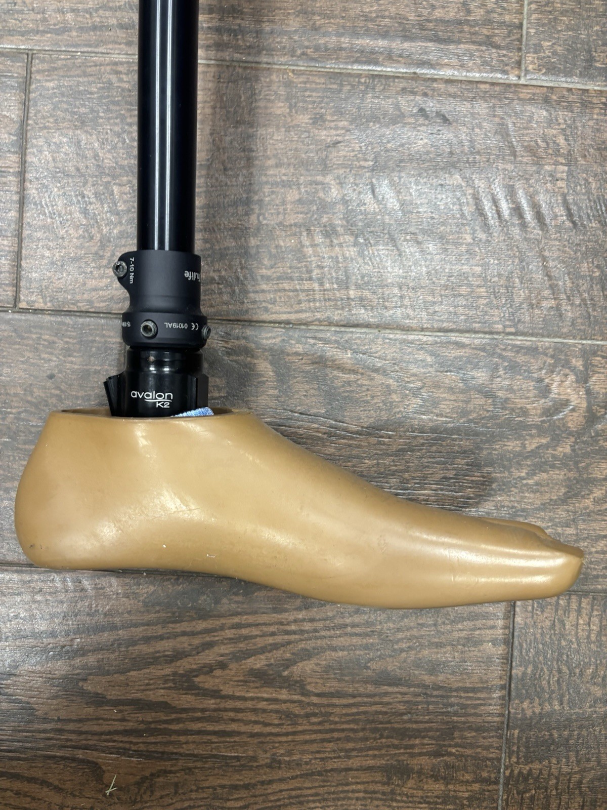 HY-Stan prostetic left leg carbon fiber