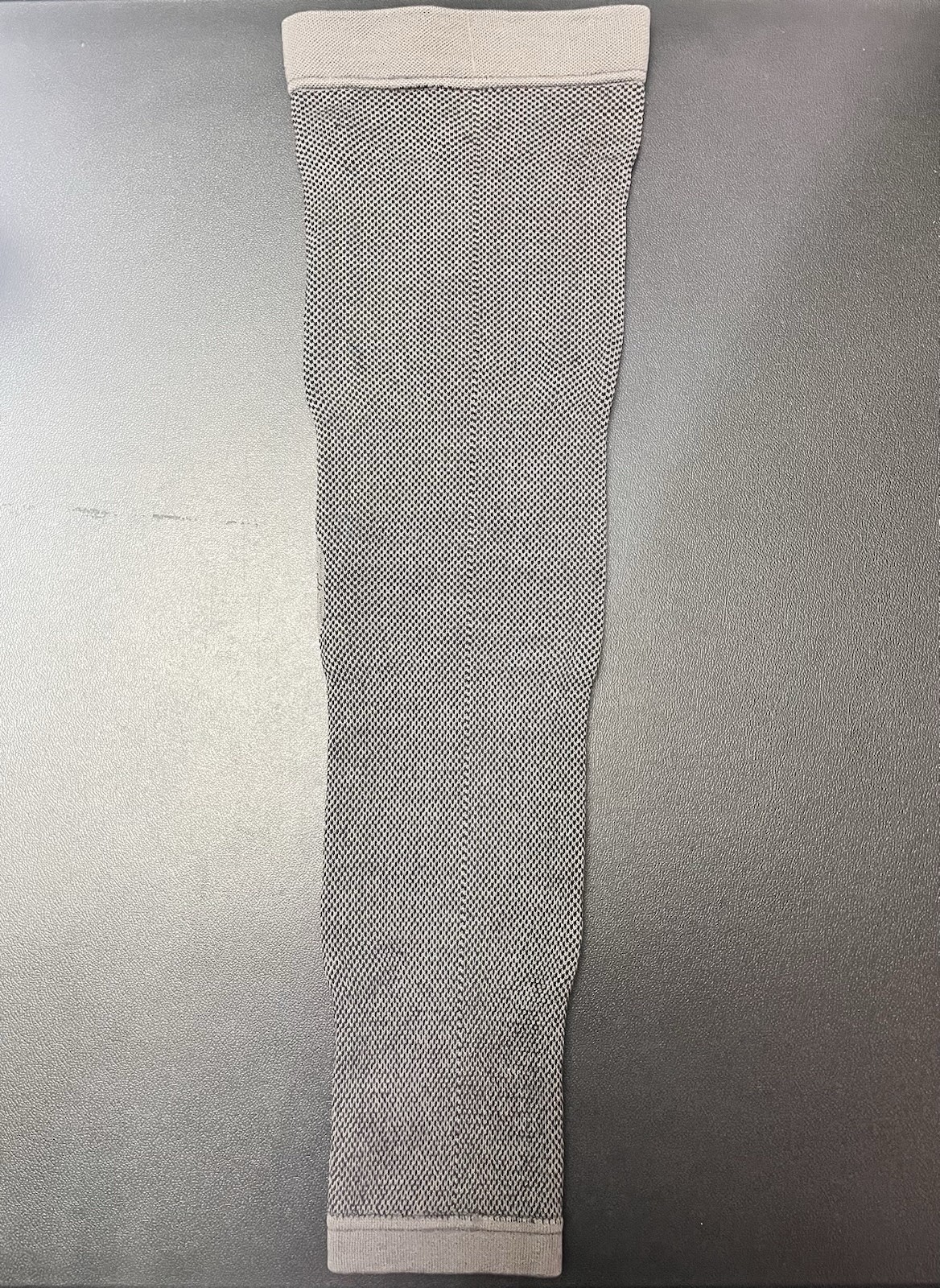 Incrediwear Leg Sleeve charcoal Medium Compression Support Used