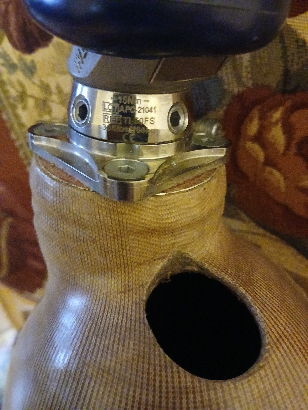 prosthetic leg above knee