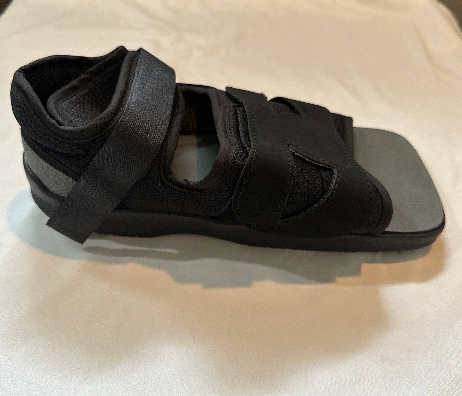 Medline Softie Surgical Shoe Womens Large