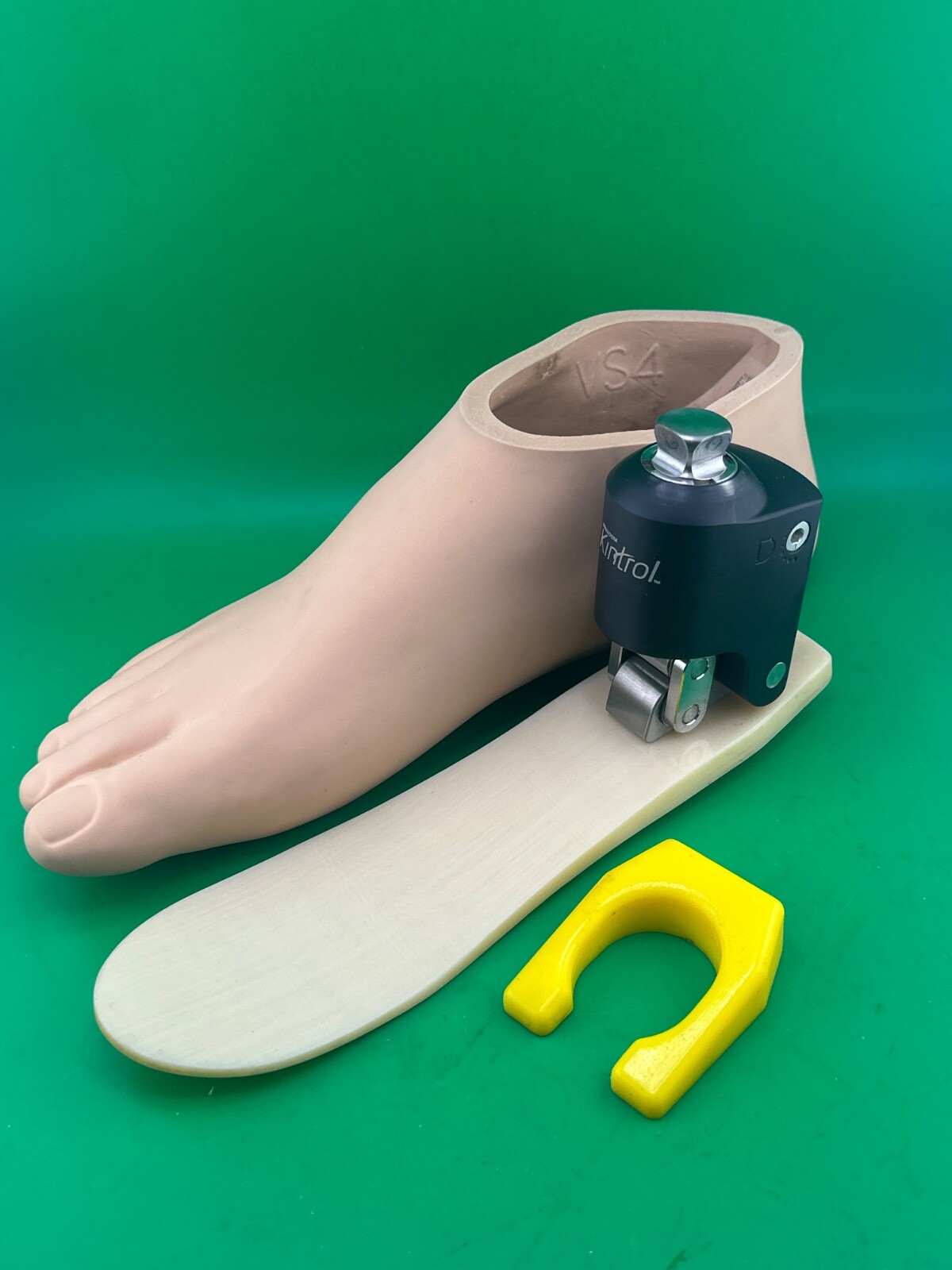 kintrol hydraulic ankle prosthetic foot Size 28 Category 3, Right shell