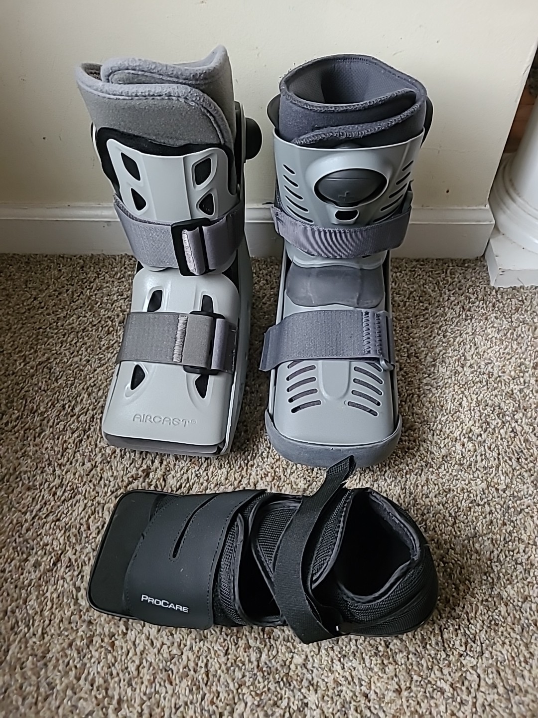 3 Very Good Walking boots Medium Ossur, AirCast, ProCare (B16)