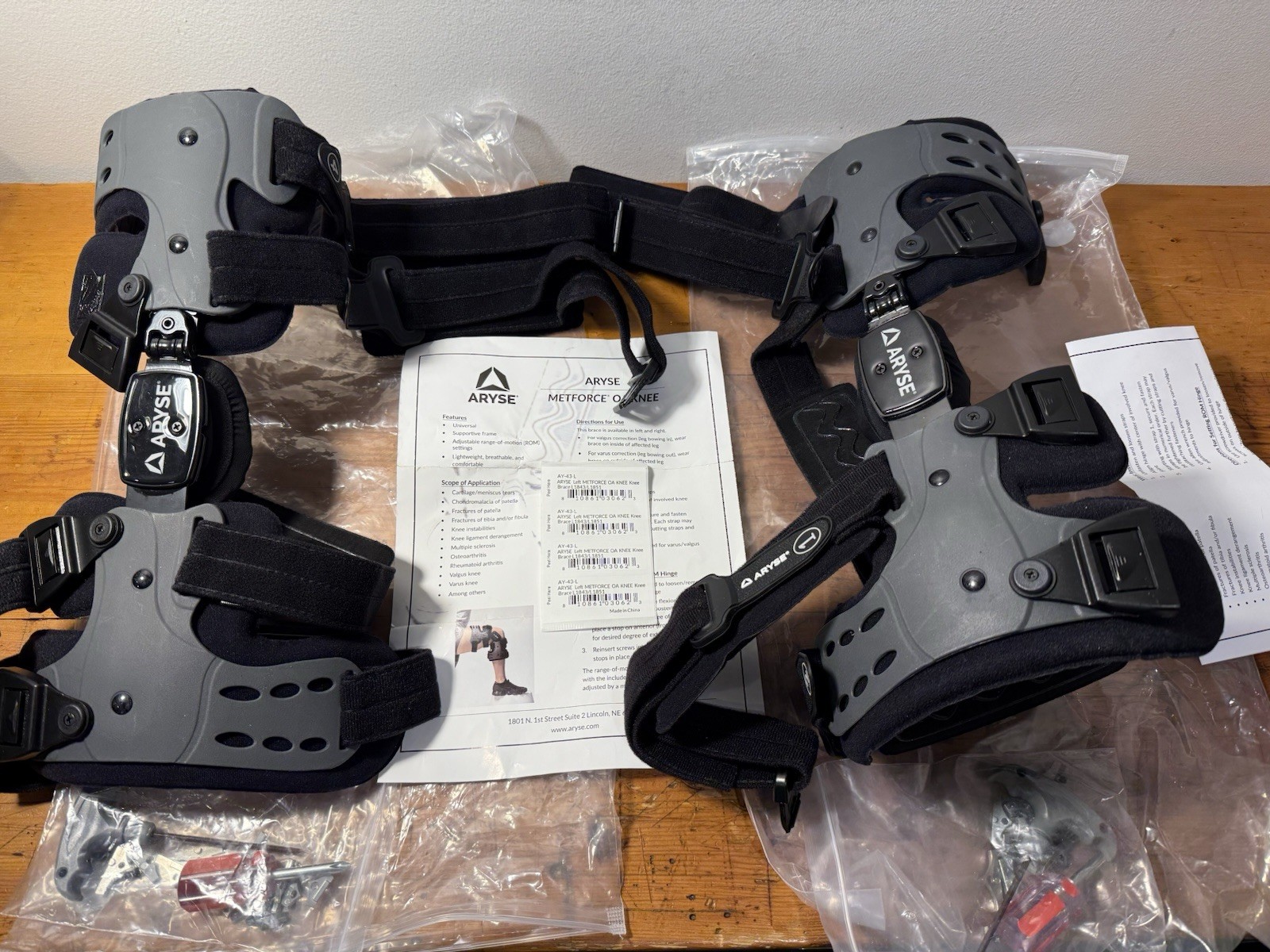 Aryse Metforce OA Knee Left & Right Universal AY-43-L / AY-43-R ~ Brand NEW