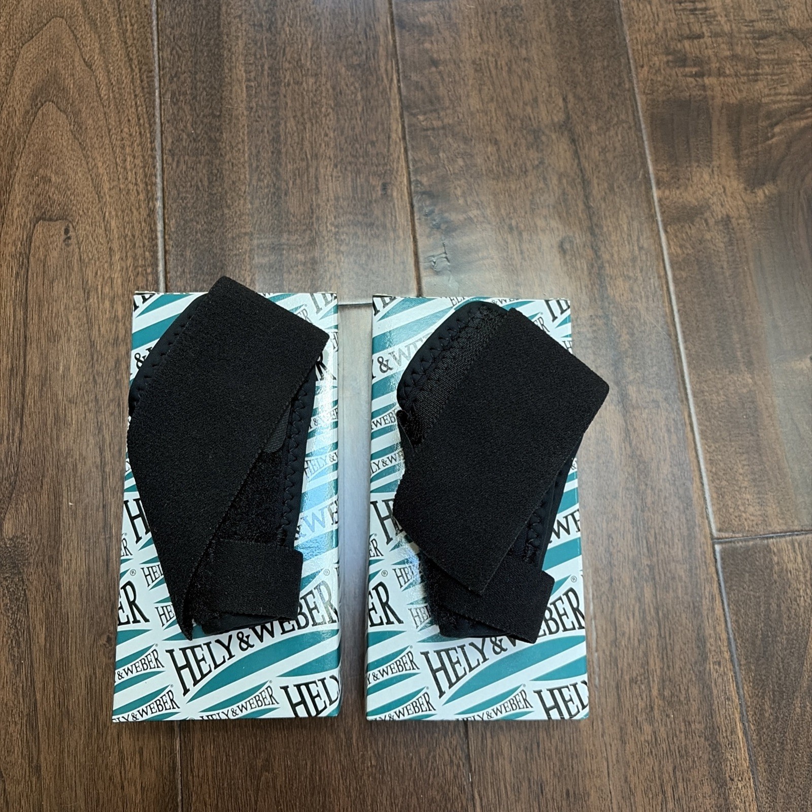 Hely & Weber Santa Barbara Thumb Splint – REF: 3842 – Measurement Area: Thumb