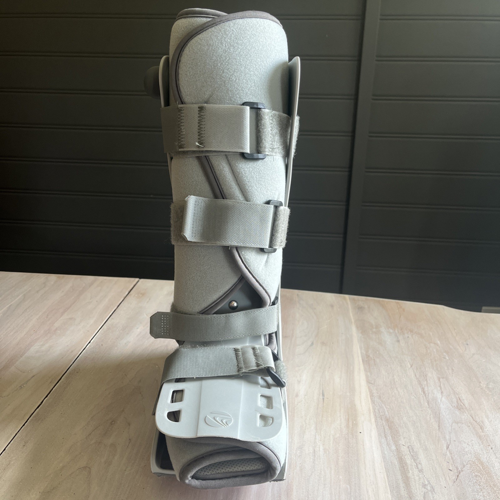 Breg Genesis Mid-Calf Full Shell Walking Boot, Orthopedic Walker Boot SMALL