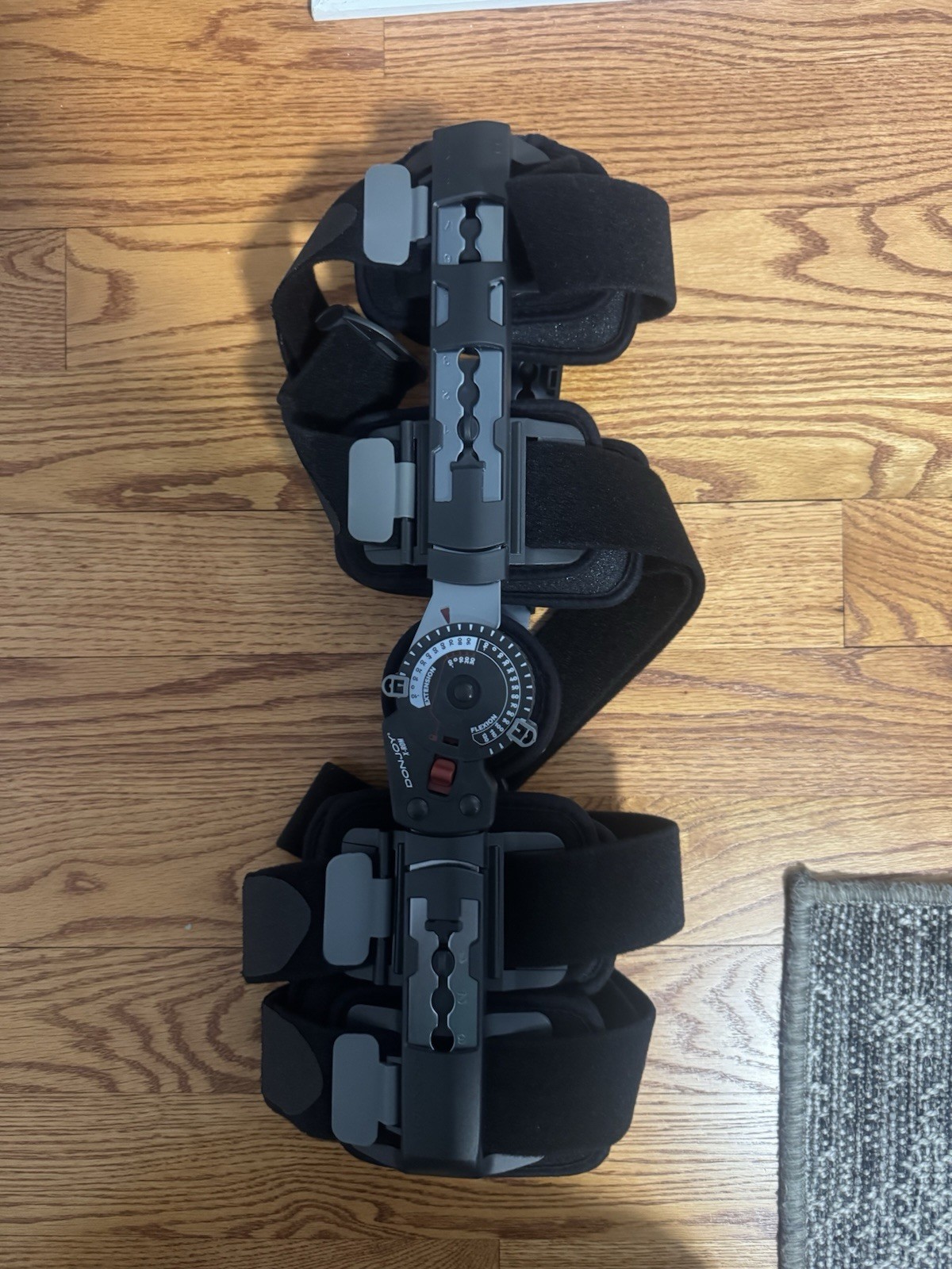 Don Joy X-ROM POST-OP KNEE BRACE