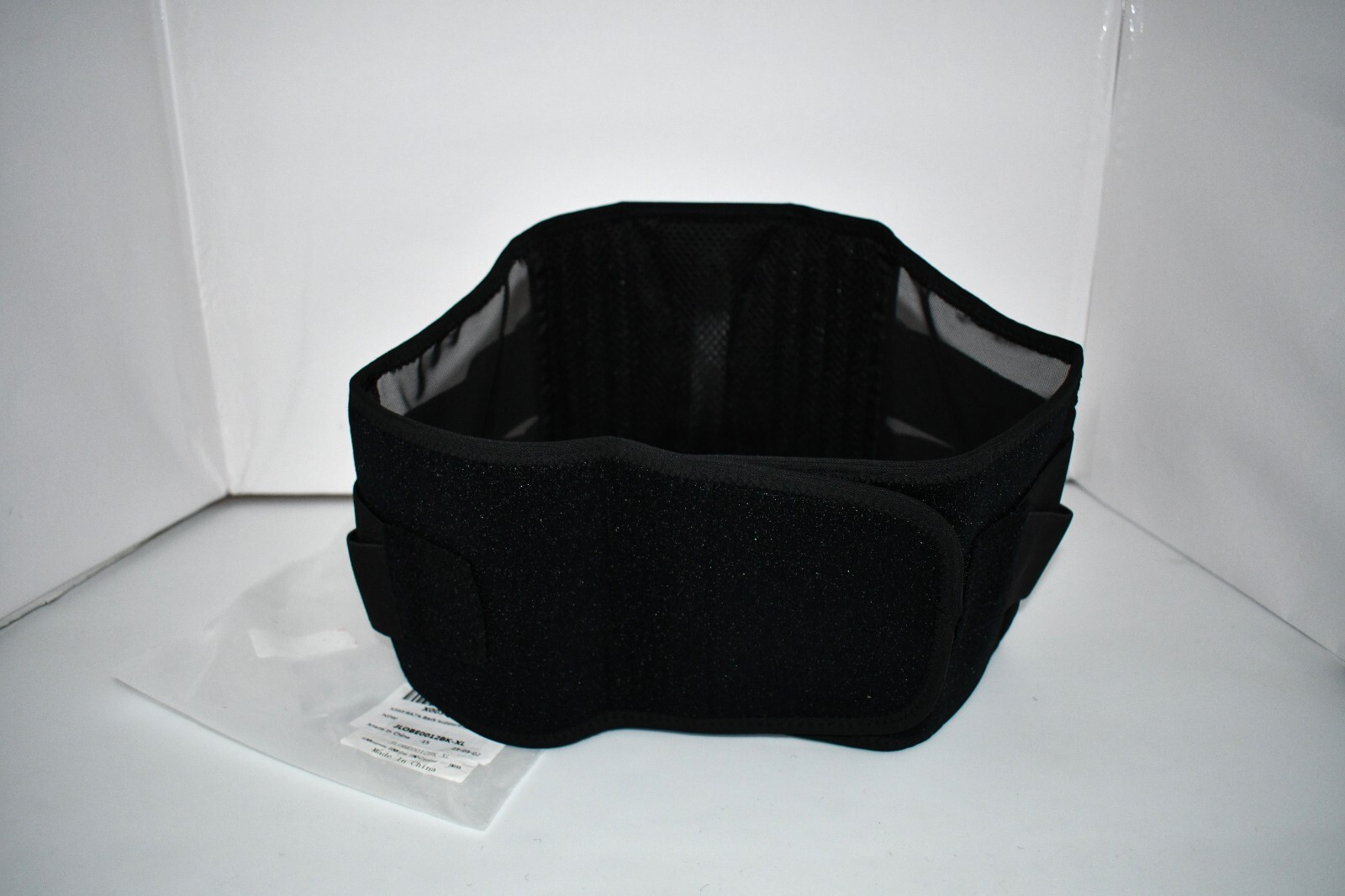 KIWI RATA Back Brace, Back Support Belt Relief for Back Pain in Black XL NEW Det