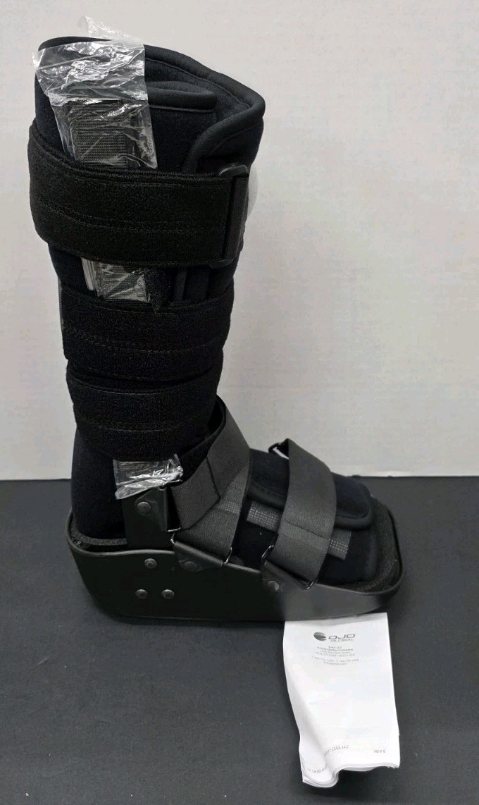 ProCare MaxTrax Air Walker Boot – SMALL– Ref 79-95413*New