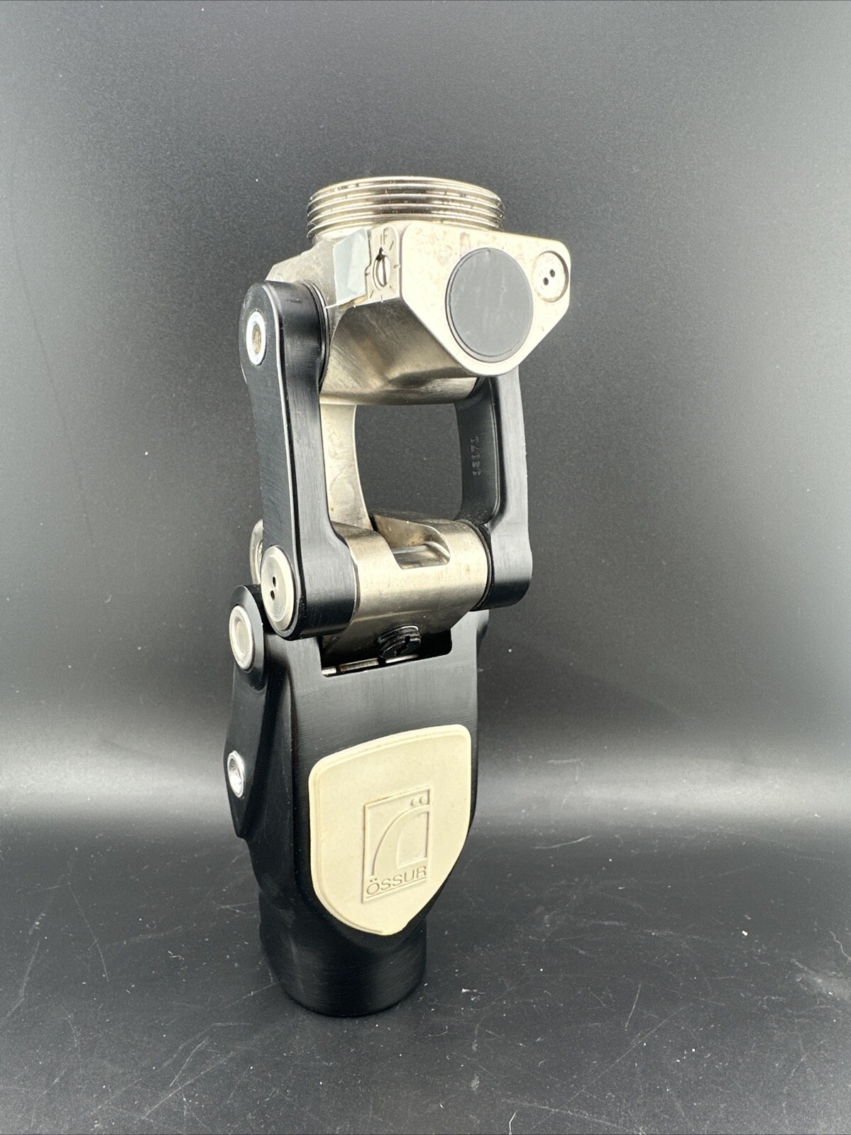 Ossur 2000 Prosthetic knee. Perfect Condition. Hydraulic Is Good And Tested