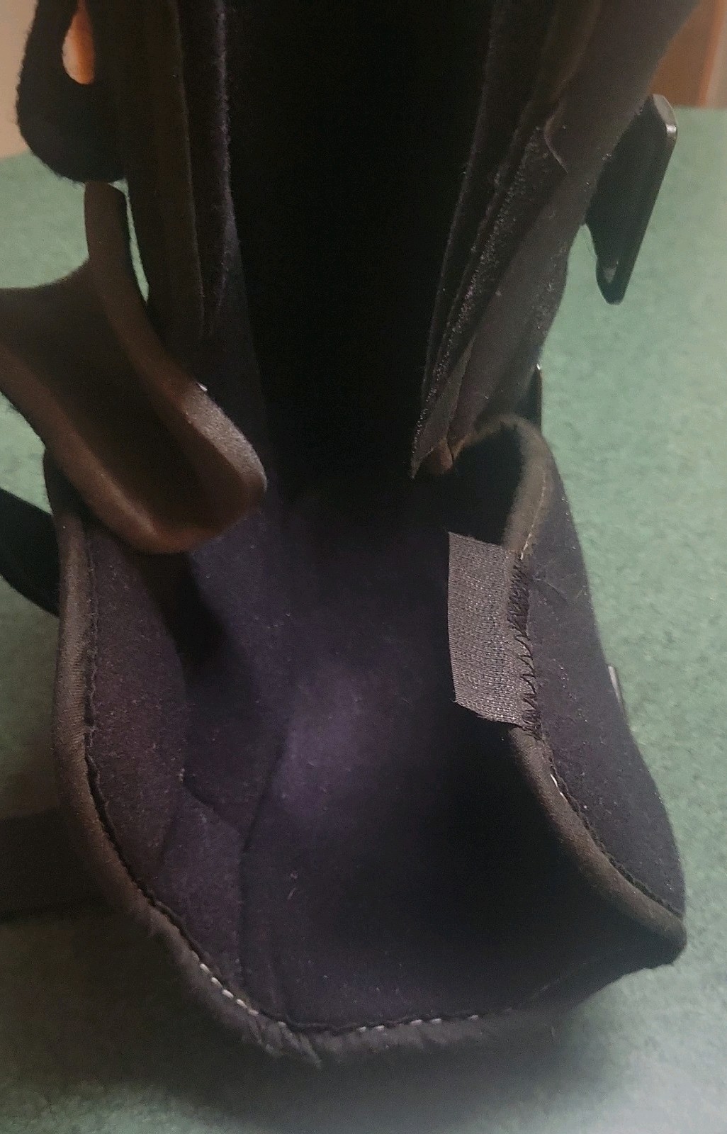 Breg SoftGait Walker Boot Size M Black 11″ Long 4.5″ Wide 18 Tall
