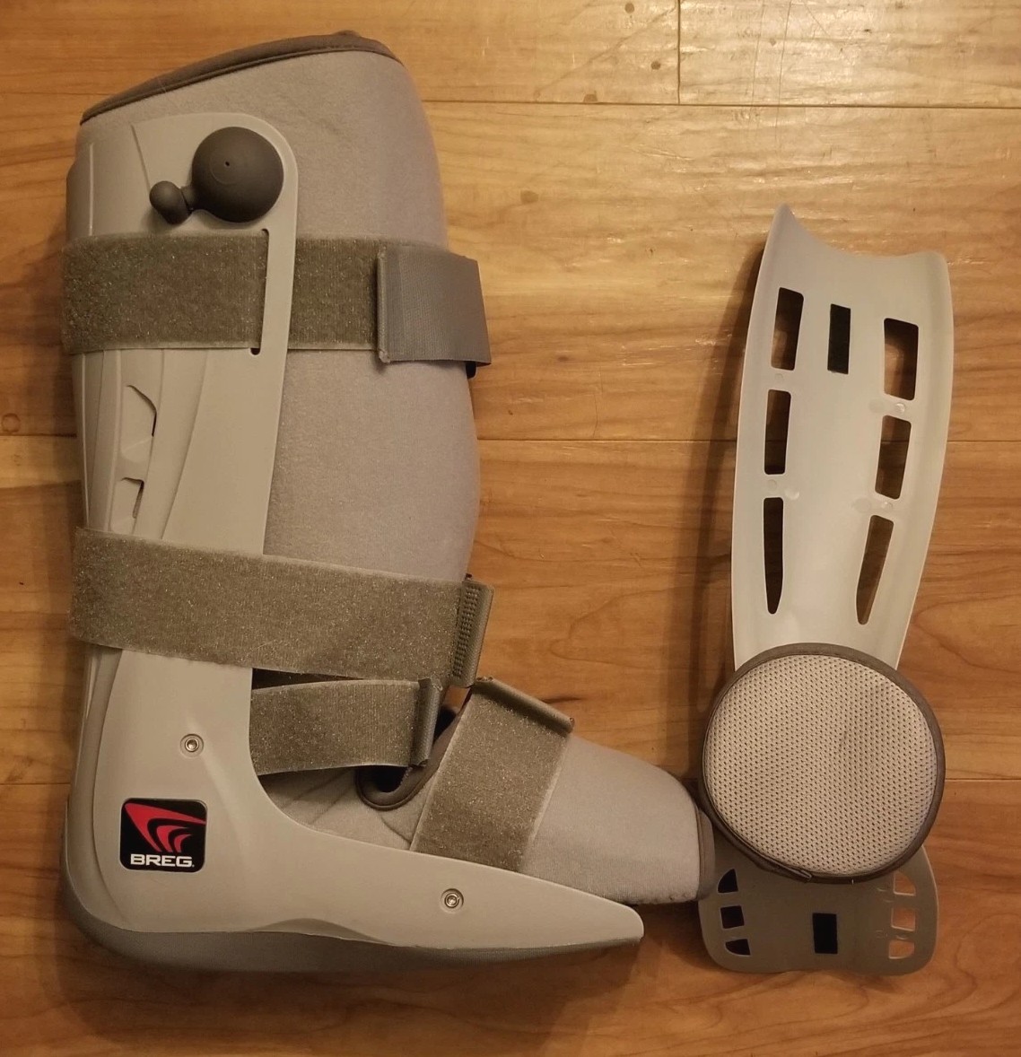BREG Genesis Full Shell Walker BOOT MEDIUM 3-Strap W/Air Pump ankle support, New