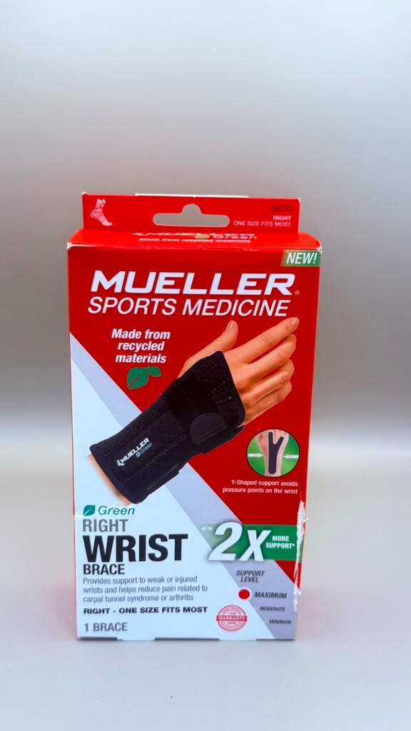 Mueller Green Right Wrist Brace One Size Fits Most Maximum Support 86271 Black