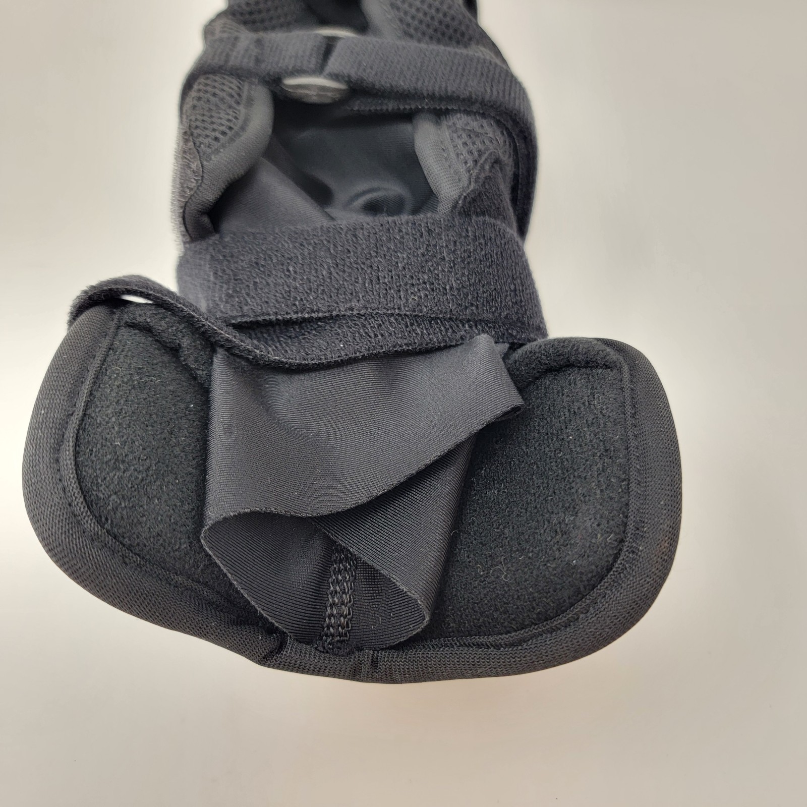 New! Aryse Metforce Adult Wrist Brace AY-39 Right or Left, Size U / Universal