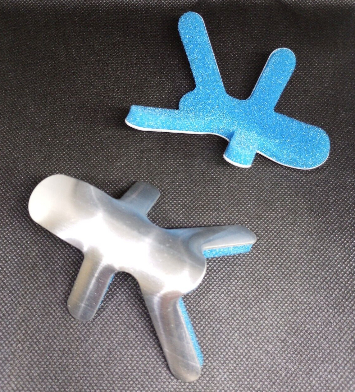 (2 Pk) ProCare Finger Splint Adult LARGE Bendable Prong Closure Left or Right H.