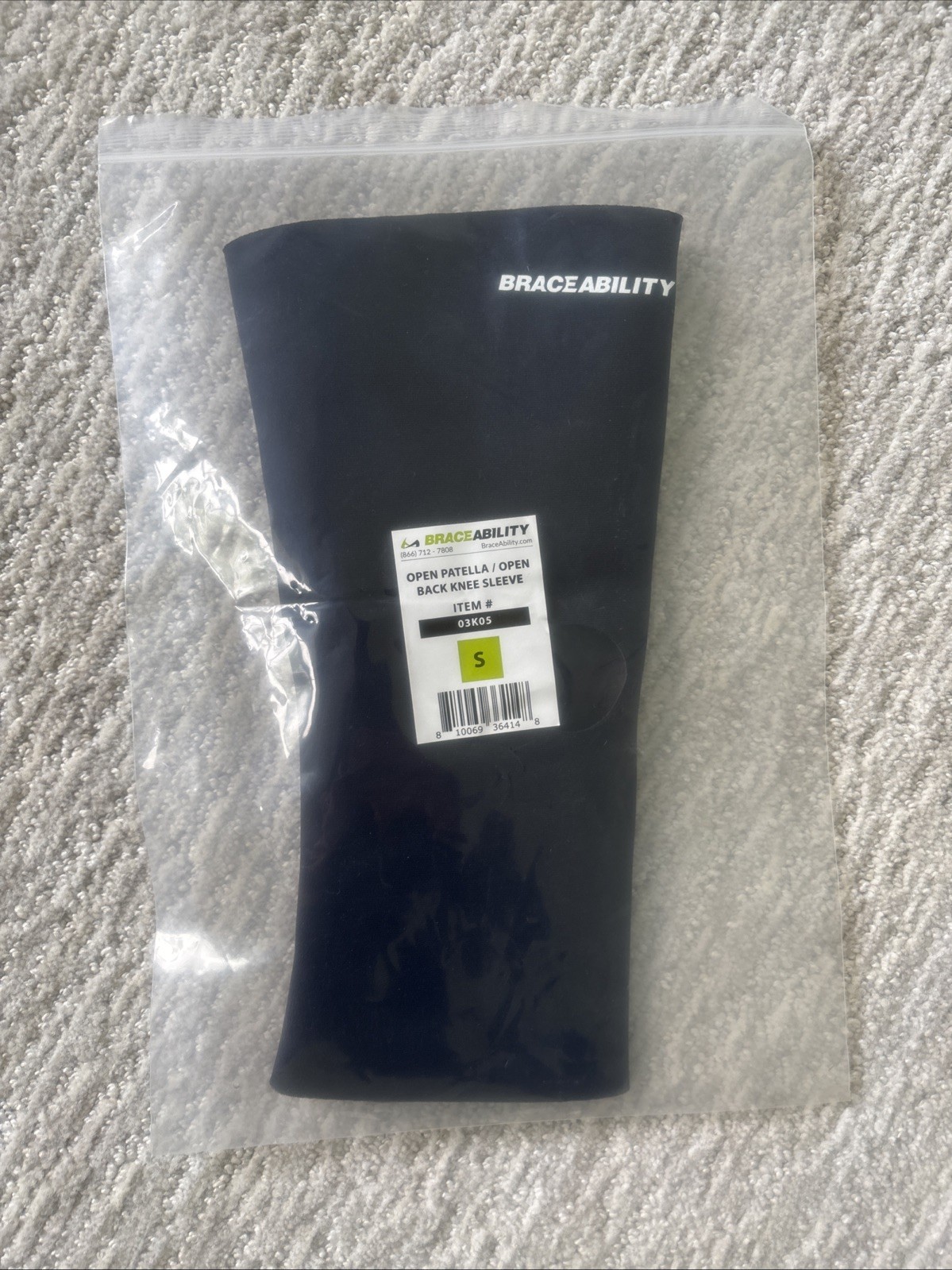Open Patella/Open Back Neoprene Knee Sleeve | Water-Resistant Athletic Compressi