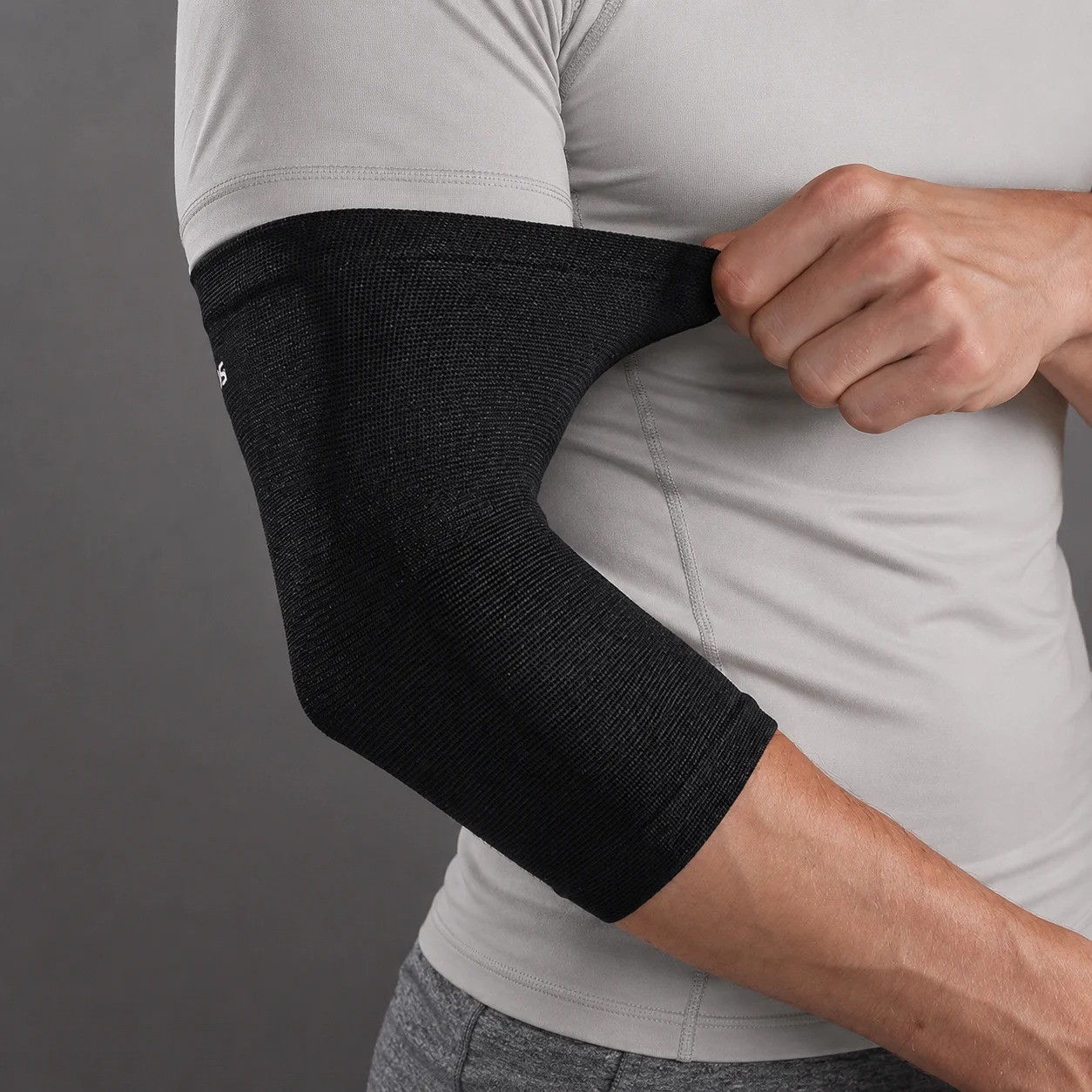1PC Elbow Support Brace Compression Sleeve Breathable Elastic Arm Wrap