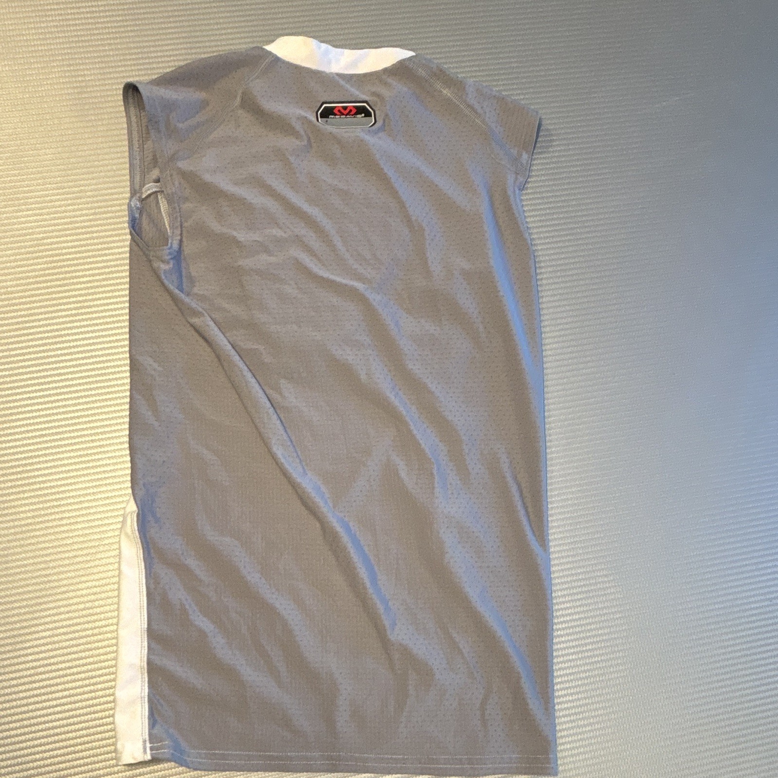 McDavid HEX Youth Small Chest Protective Padded baseball Sleeveless Shirt W/G