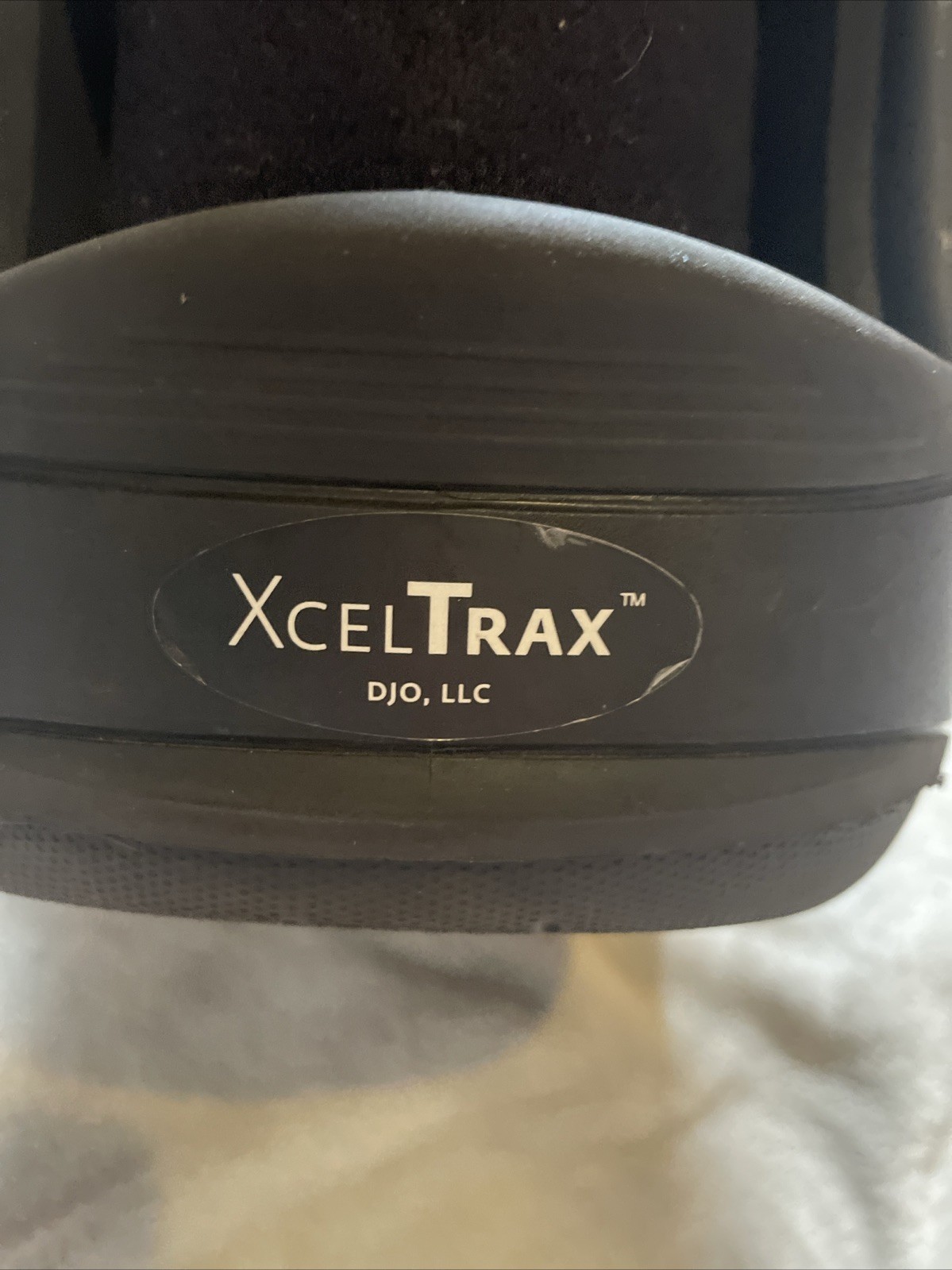 DJO GLOBAL XCEL TRAX Walking Boot Stabilizer Black Adjustable Pump Size XS