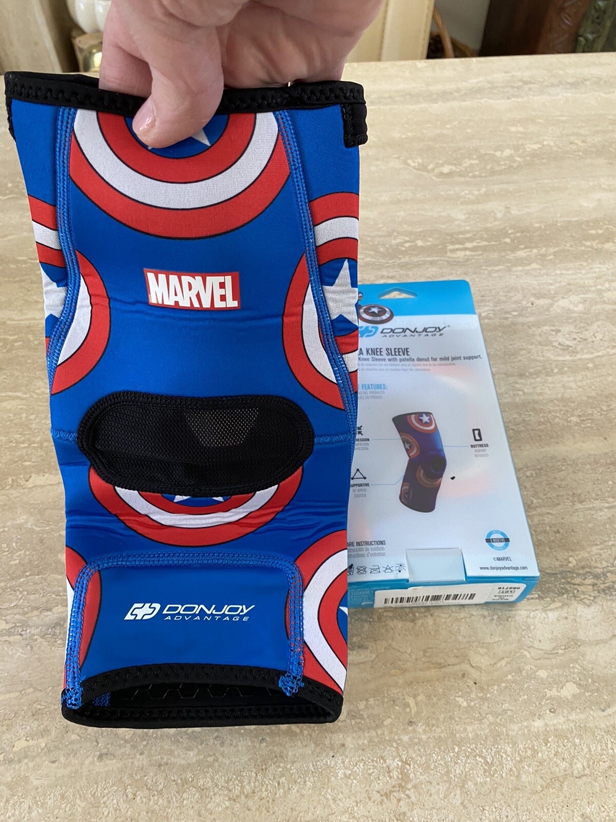Youth Knee Sleeve. New. Strains, Tendonitis Patella Support Marvel Super Hero