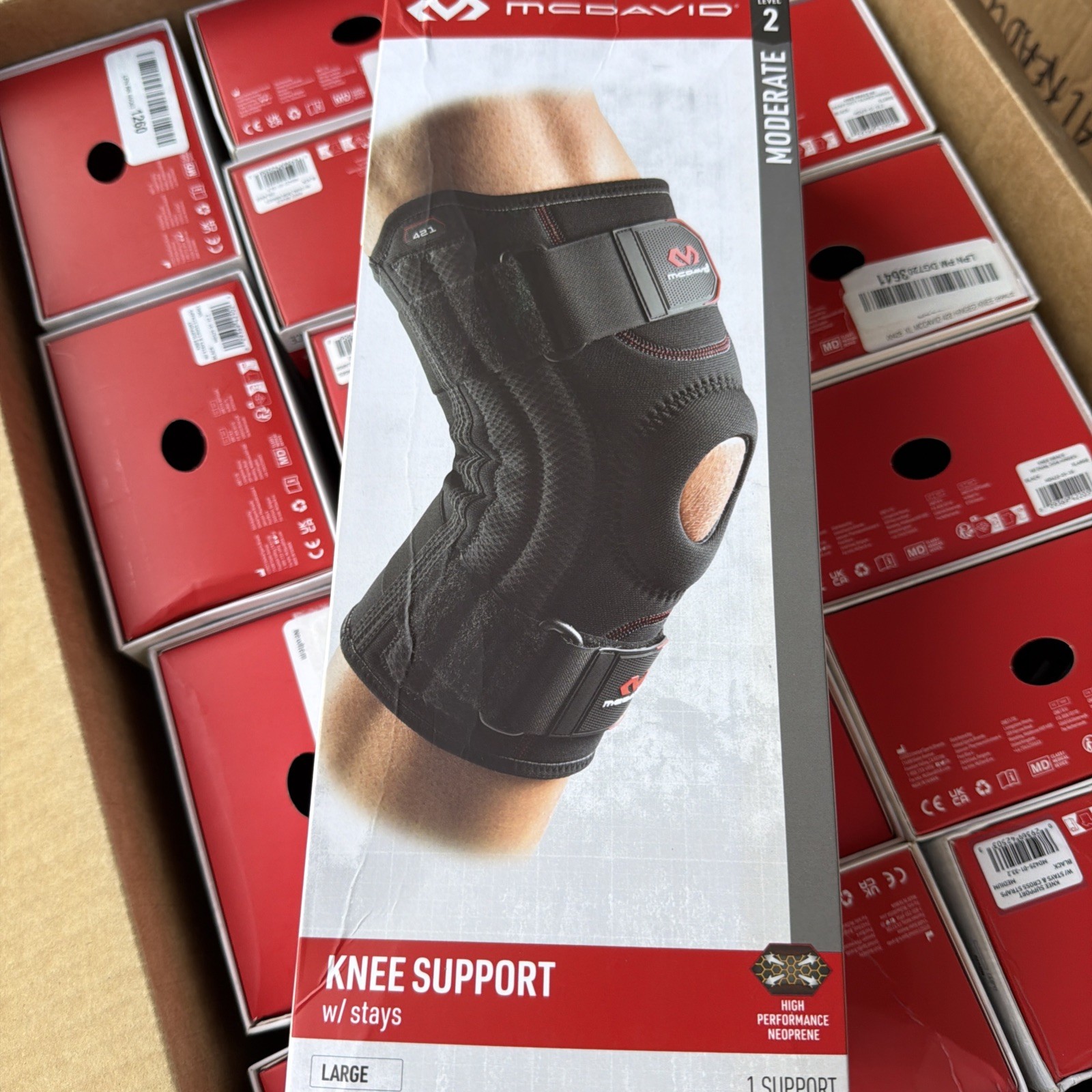 Mcdavid Level 2 Knee support w/ stays size large 15-16”