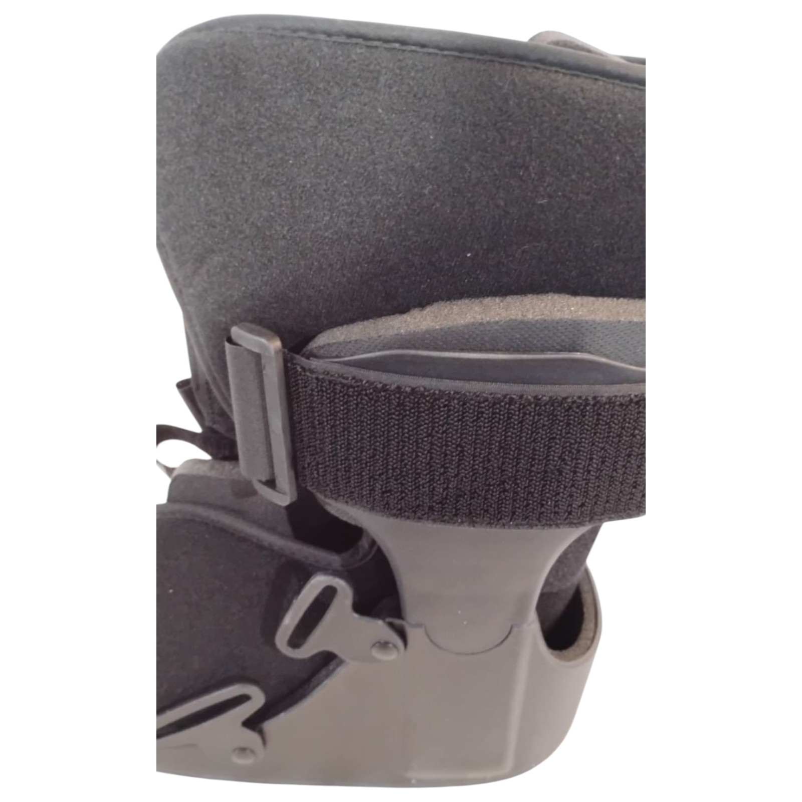 United Ortho USA14111 Short Air Cam Walker Fracture Boot Extra Small Black – Max