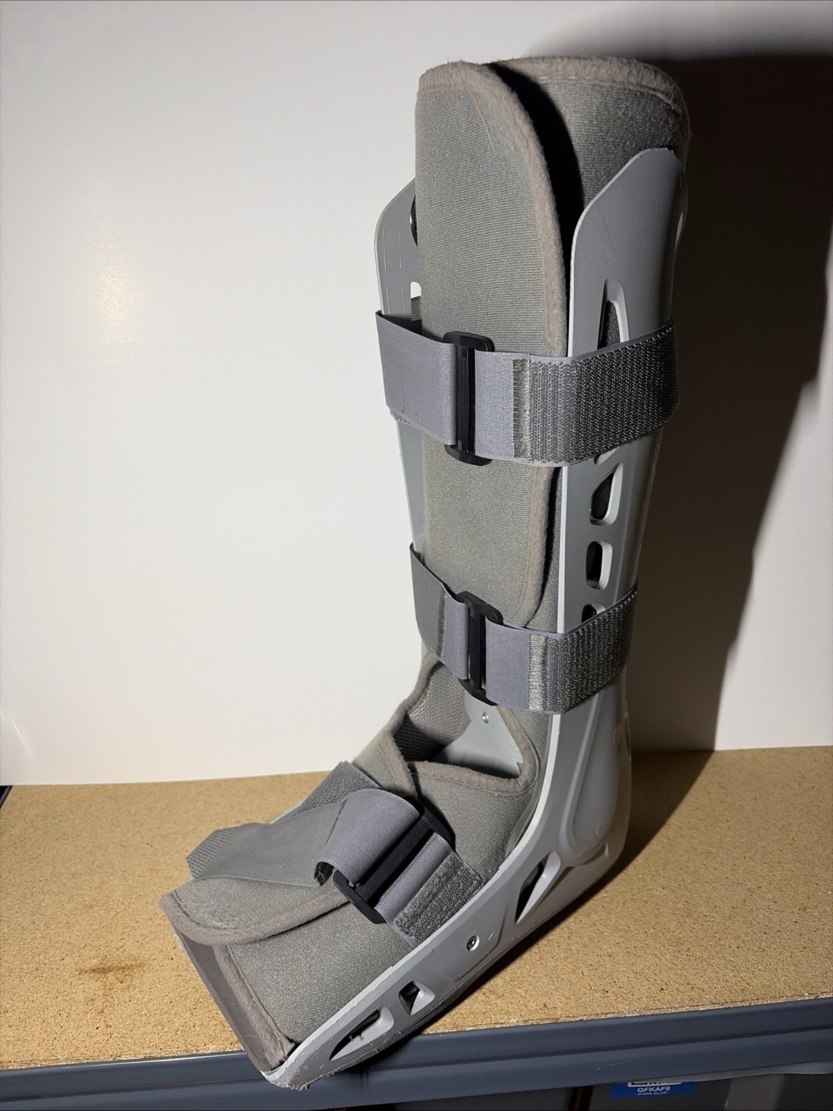 Aircast Ankle Support Air Select Walking Boot Size L (DJO, LLC)