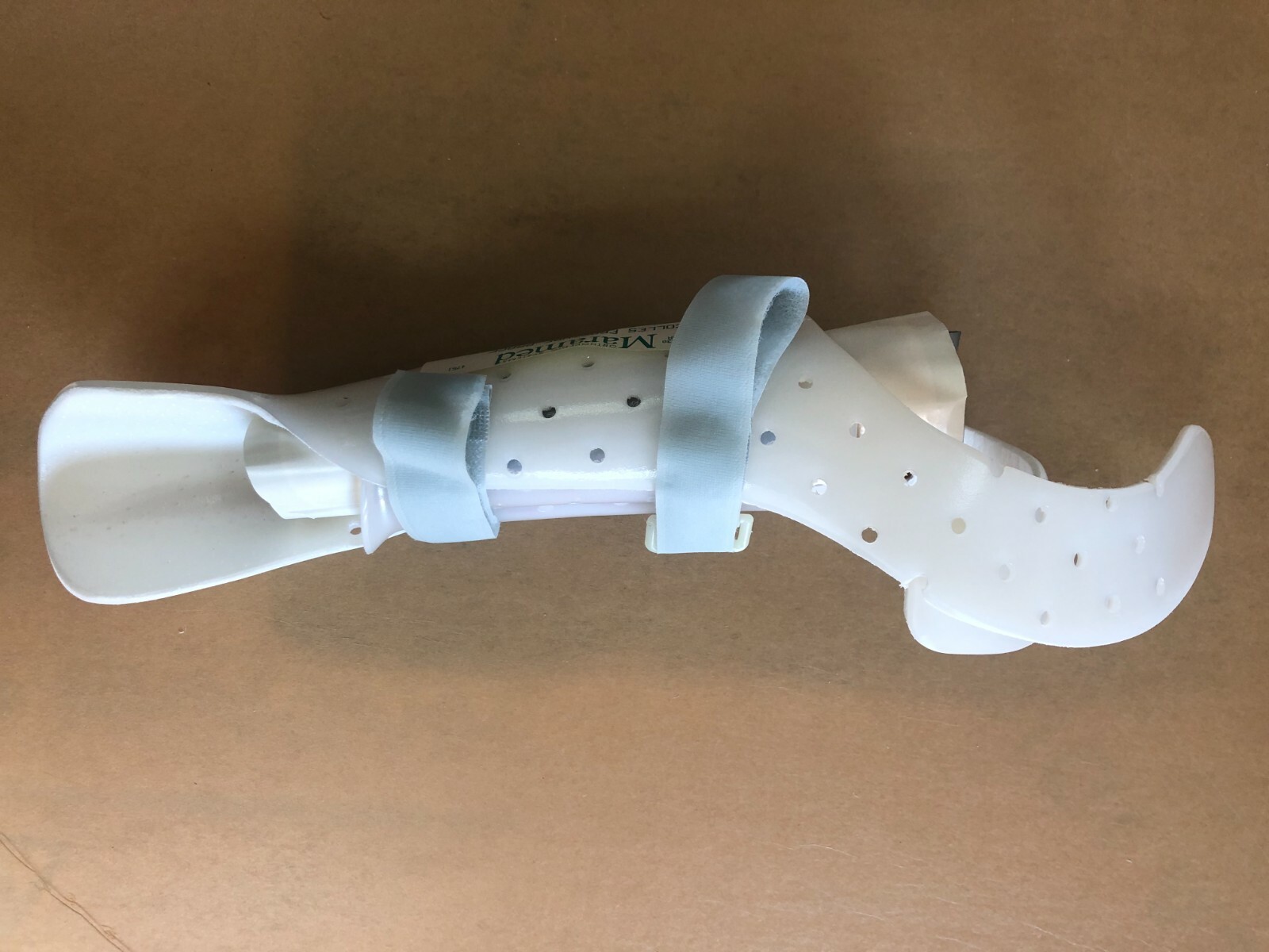 Colles Fracture Brace Small Left