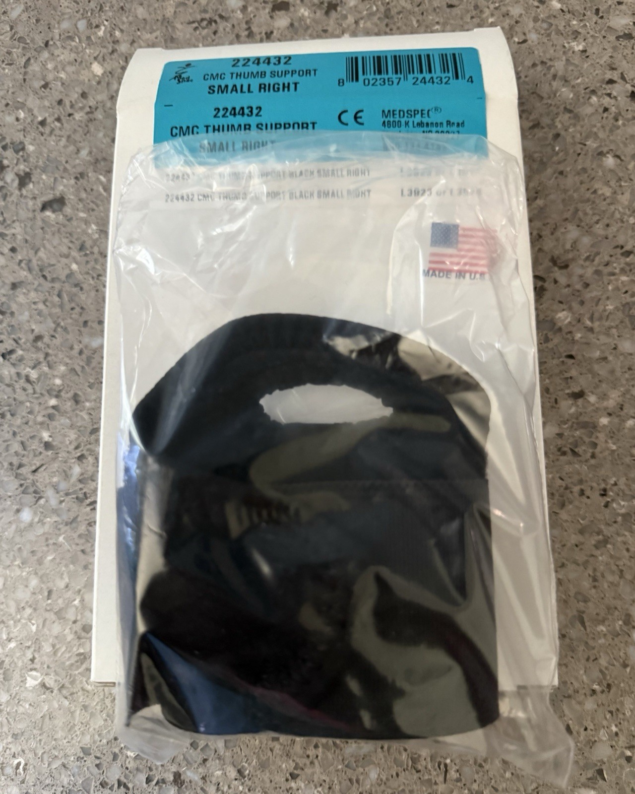MedSpec CMC Thumb Support Brace Small Right Black Neoprene Stabilization