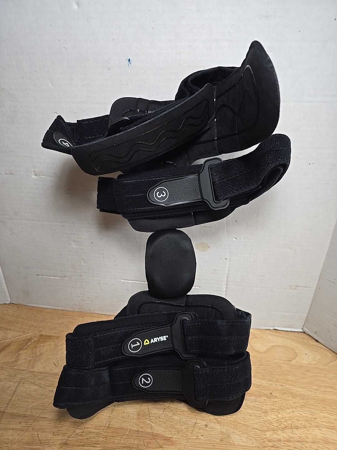 Aryse MetForce Knee Brace LEFT AY-43-L