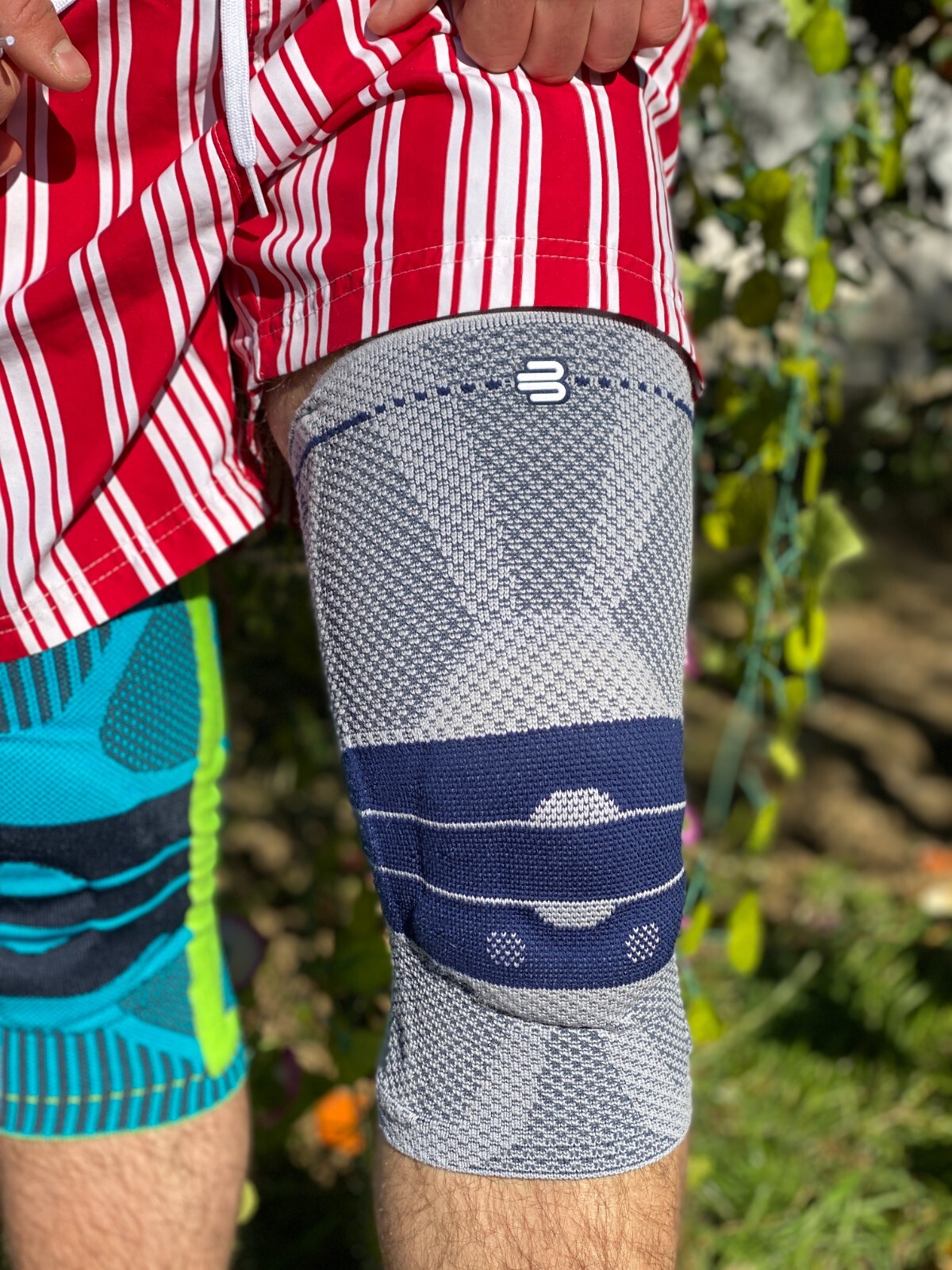 Bauerfeind GenuTrain Size 4 Knee Joint Brace Patella Support Sleeve Meniscus ACL