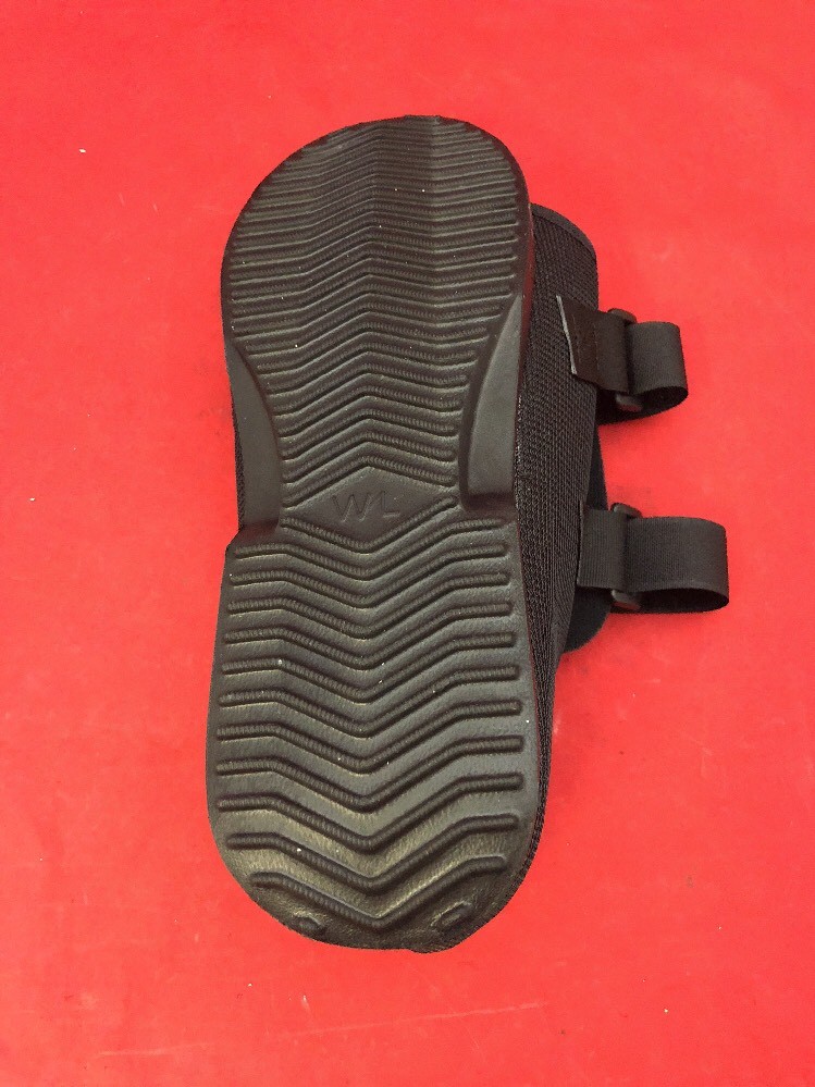 ONE NEW TETRA MEDICAL 1414-13 Orthopedic Post-Op Shoe Left/Right Female Large