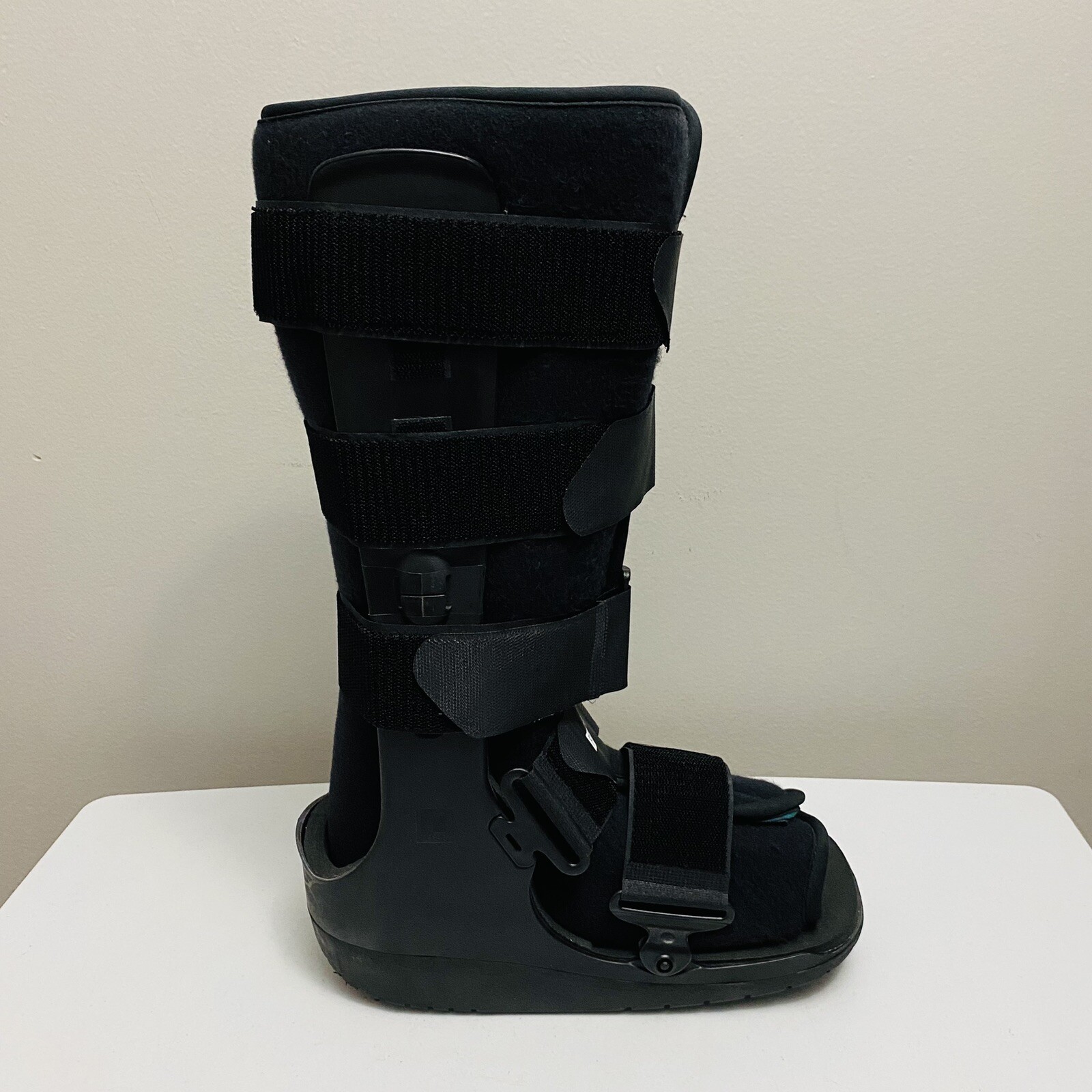 OSSUR Form Fit Tall Medical Walking Boot Ankle Foot Fracture Brace Size Medium