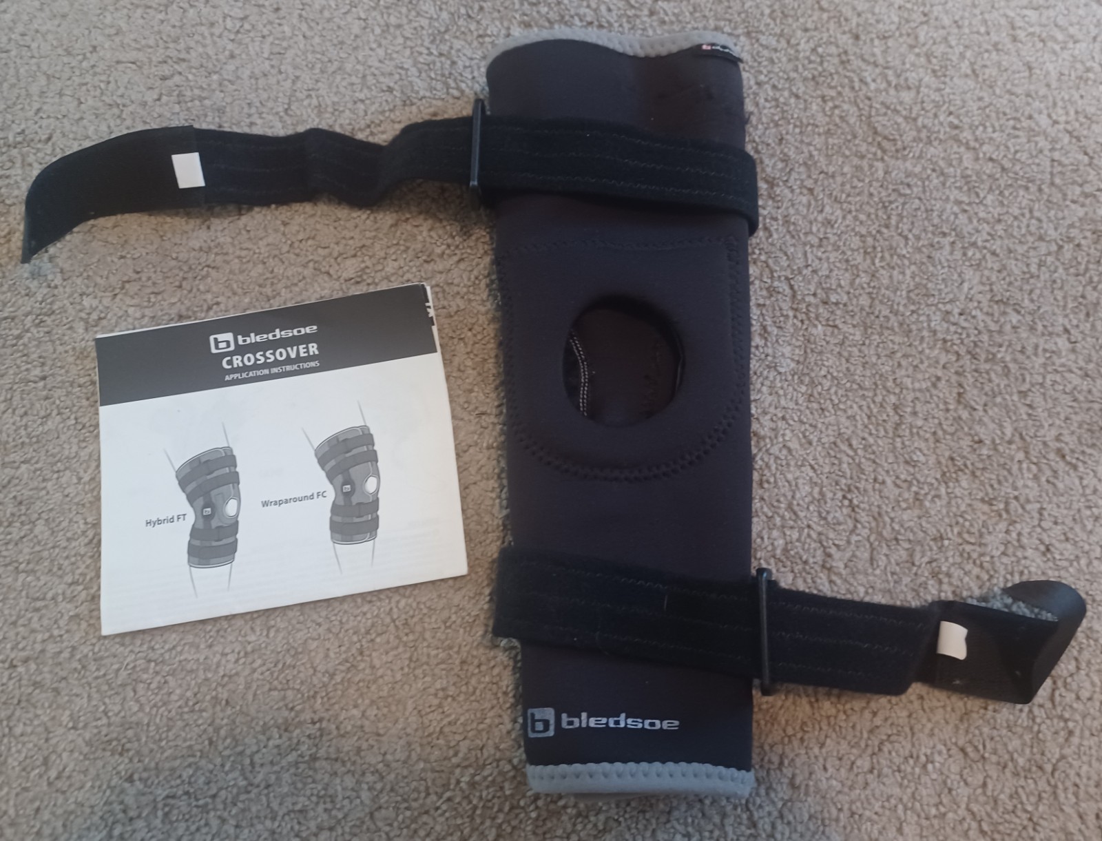 BLEDSOE CROSSOVER Classic (Pull On) Knee Brace For Patella Tracking