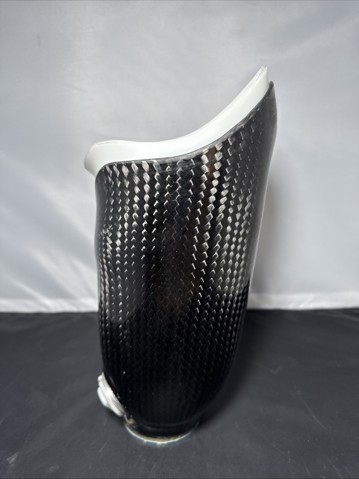 PROSTHETIC BLACK CARBON FIBER LEG SOCKET Above Knee Left Leg W Mounting Plate