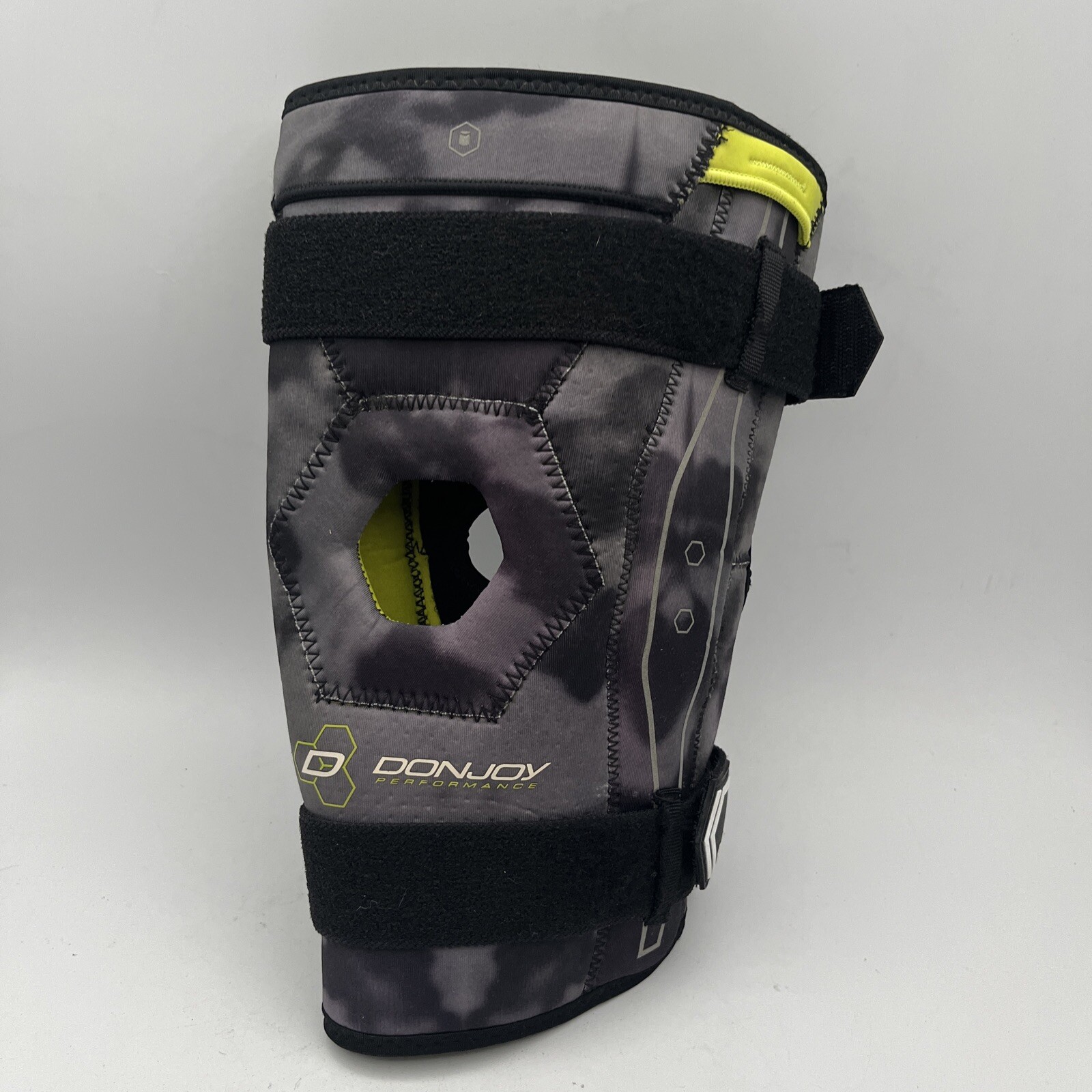 DonJoy Performance Bionic Knee Support Brace Camo Medium M Neoprene Nylon