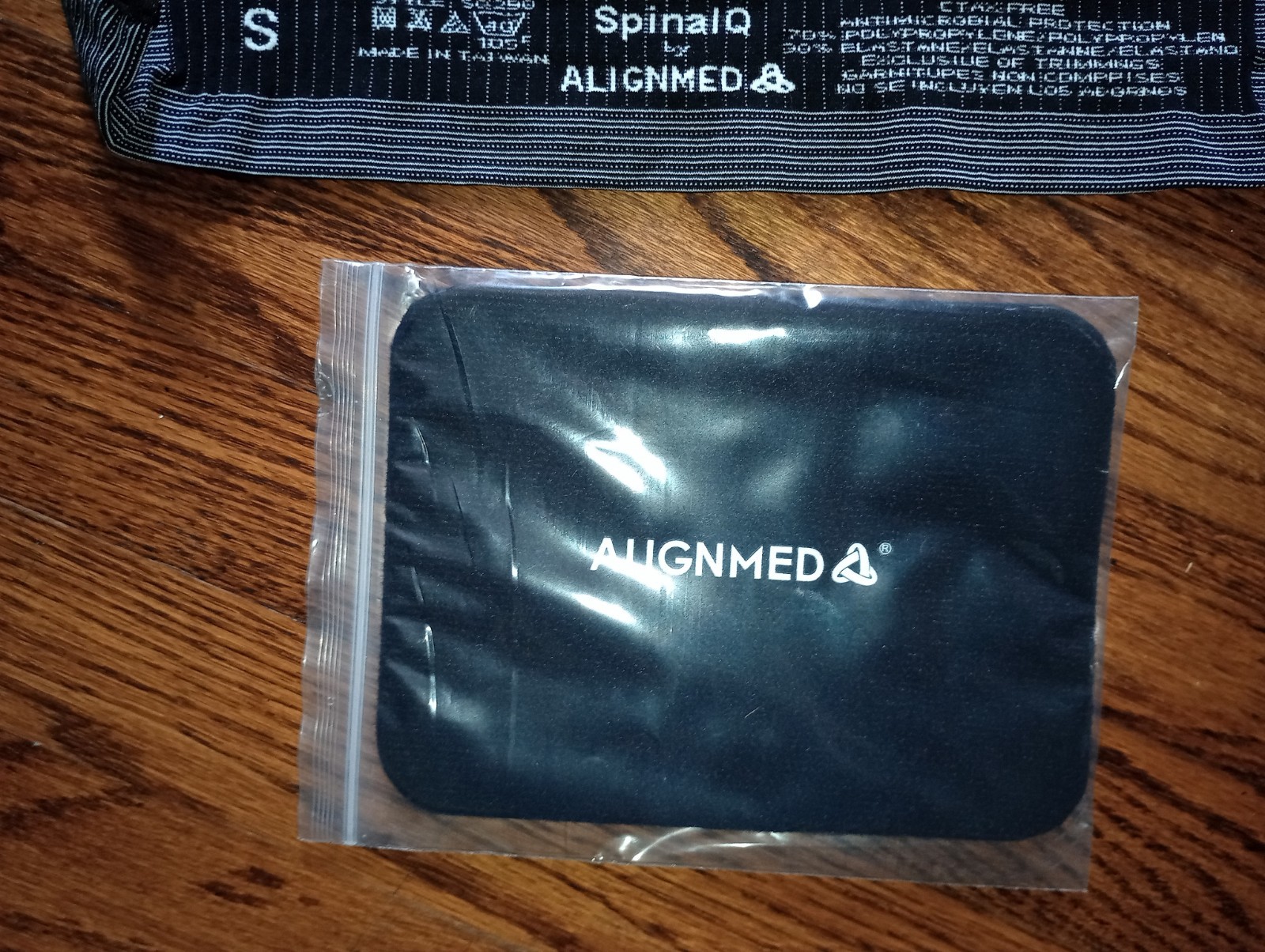 Alignmed SpinalQ Posture Back Support Brace w/ Case Black Unisex Size Small