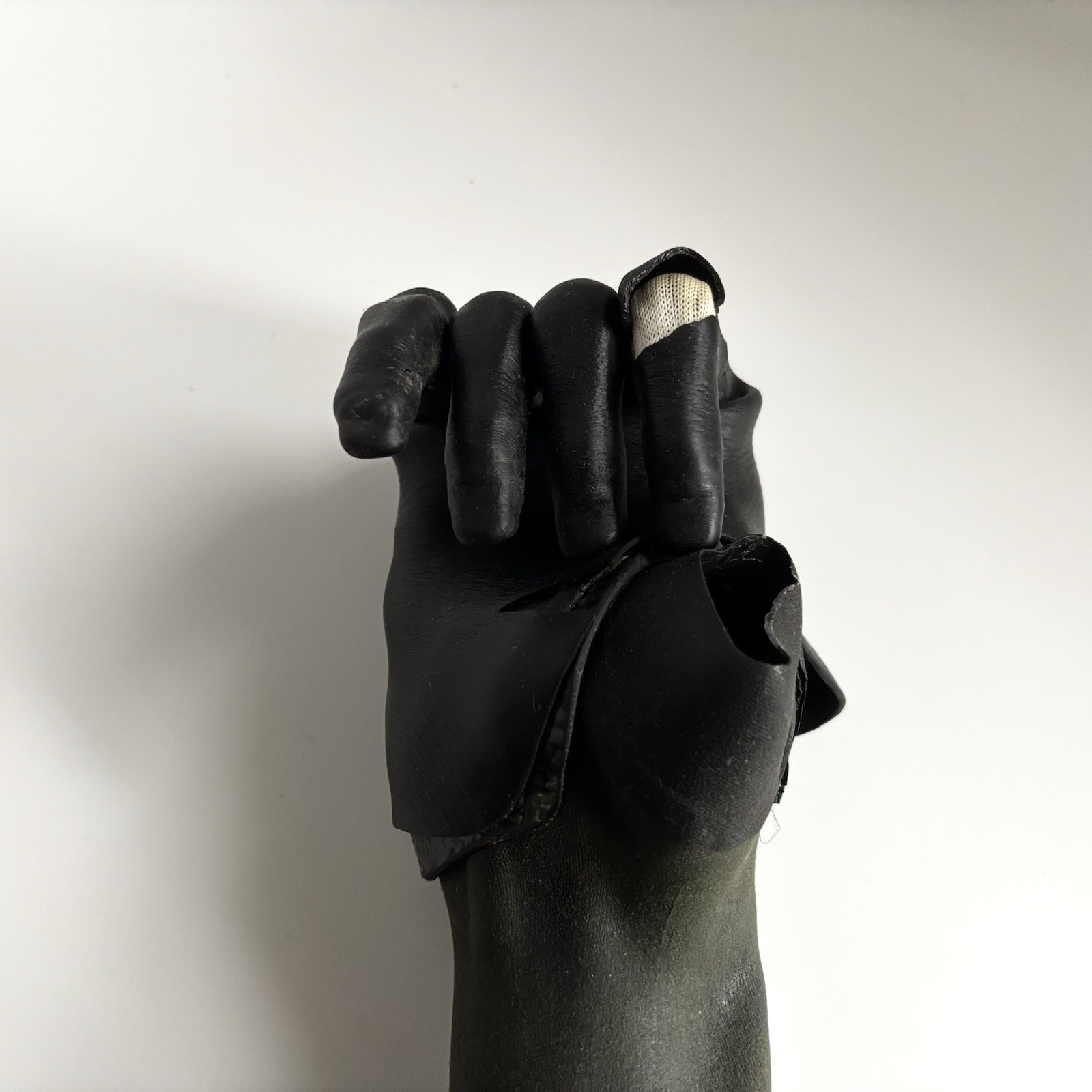 Touch Bionics I-limb Right prosthetic hand – Size Small – No Thumb