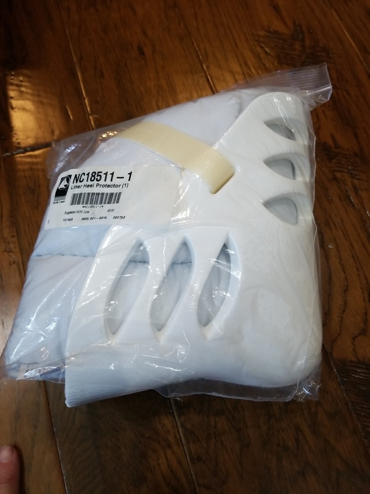 North Coast Liner Heel Protector (1) NC18511-1 w/ Spenco Washable Pillow (1)
