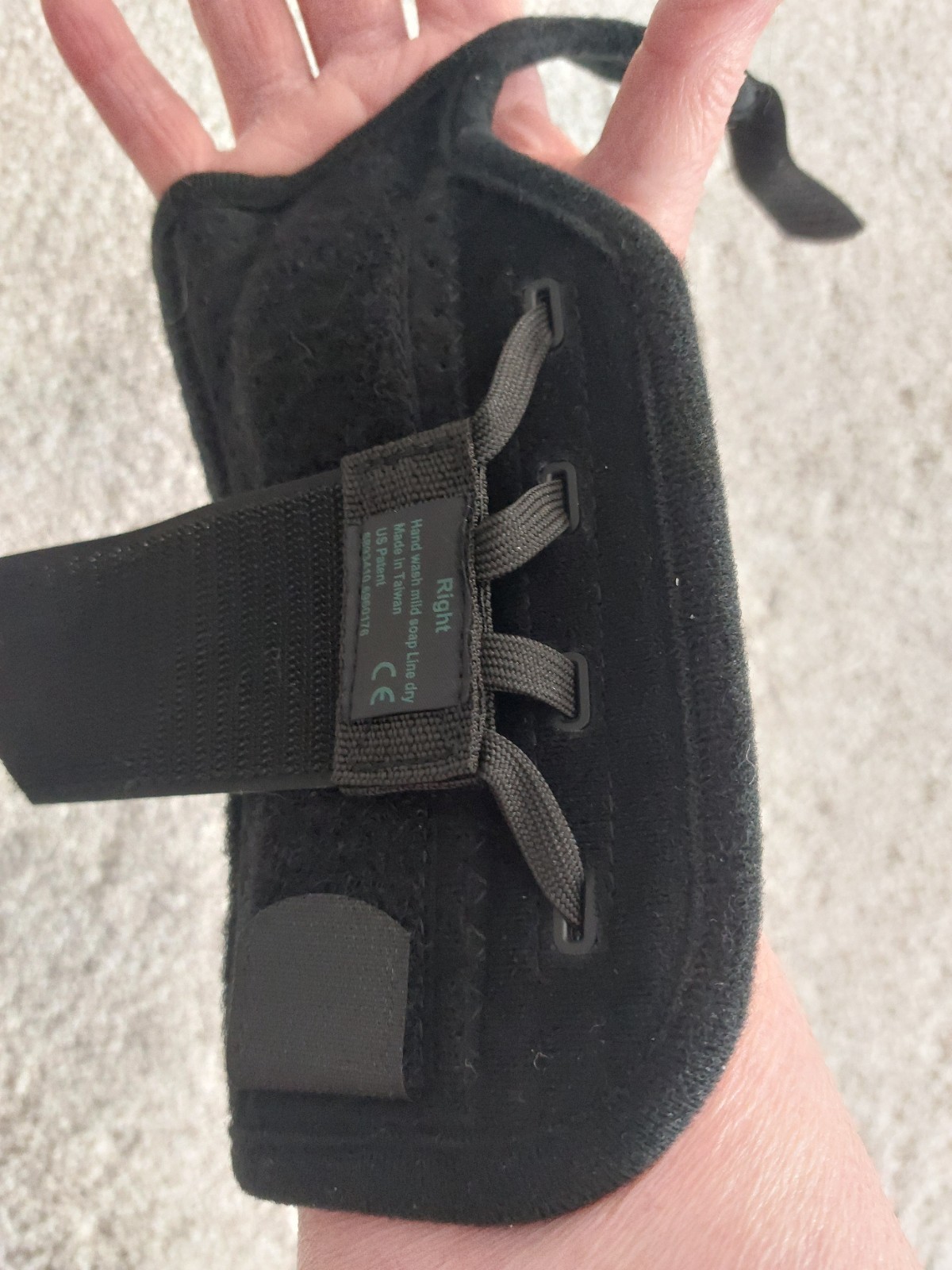 Hely & Weber Right Wrist Thumb Spica Brace Adjustable Black Adult Orthopedic